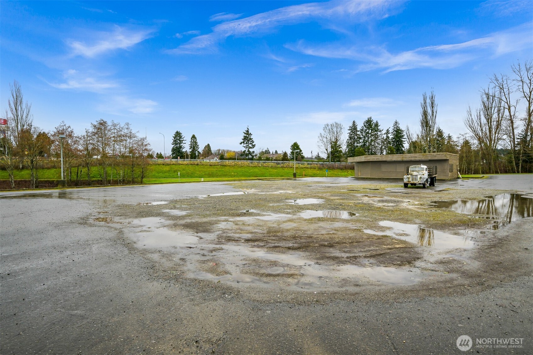 265 F Street , Blaine, WA 98230