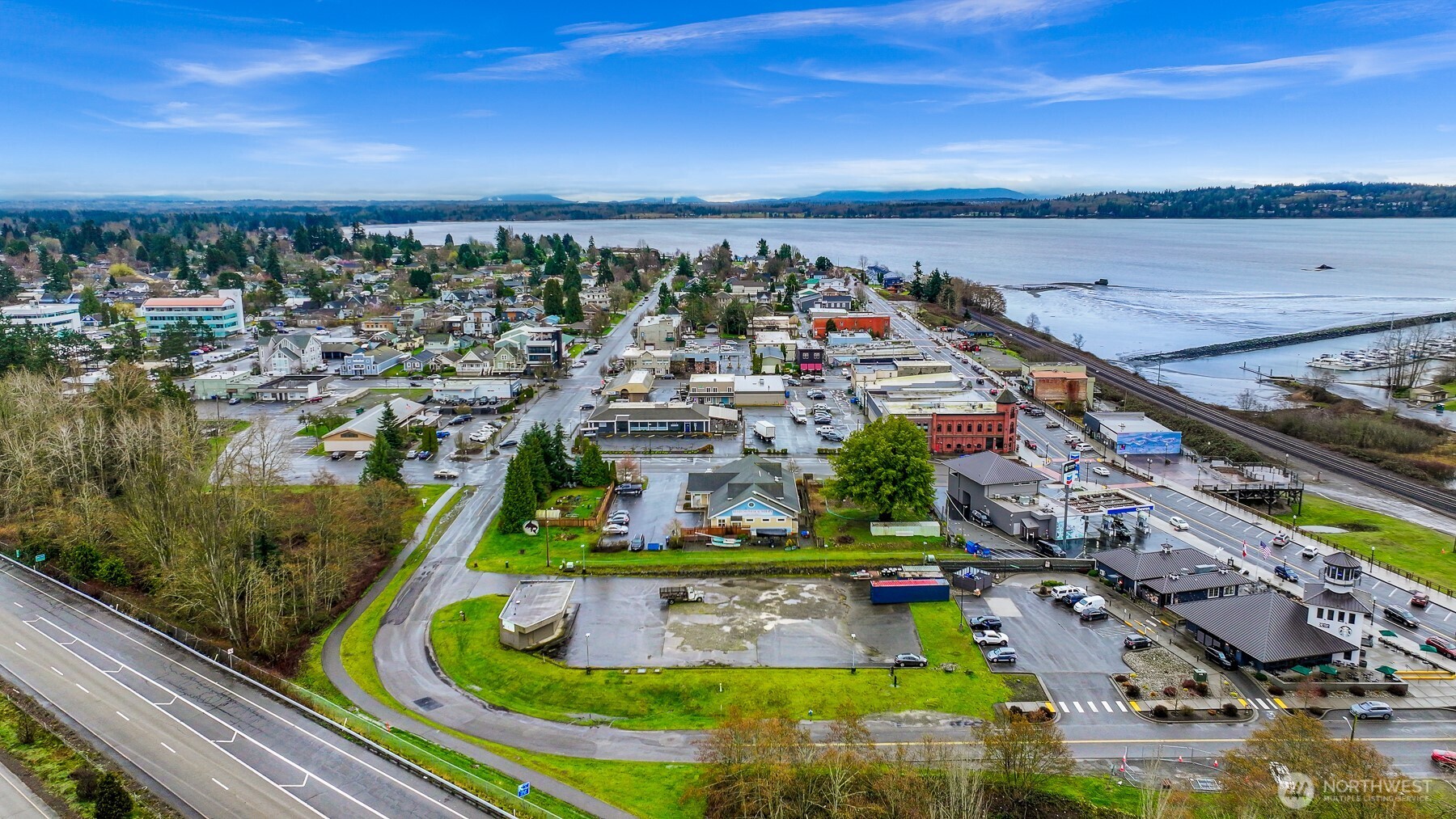 265 F Street , Blaine, WA 98230