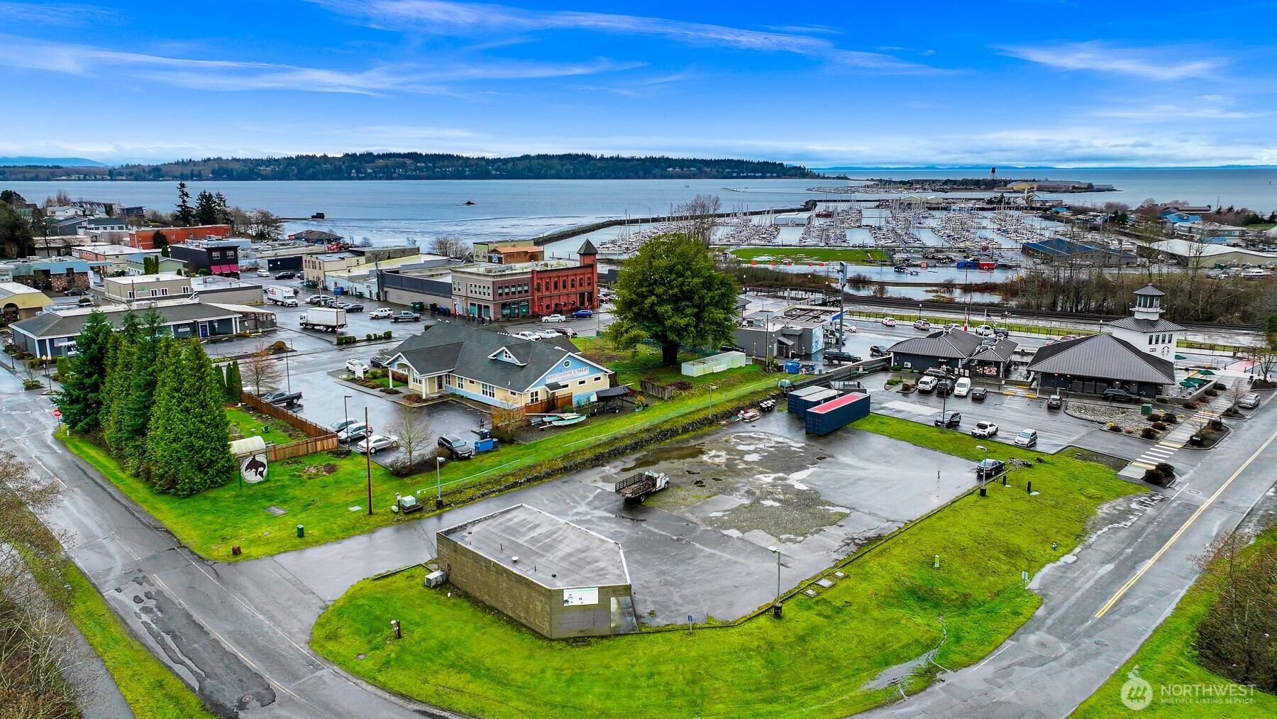 265 F Street , Blaine, WA 98230