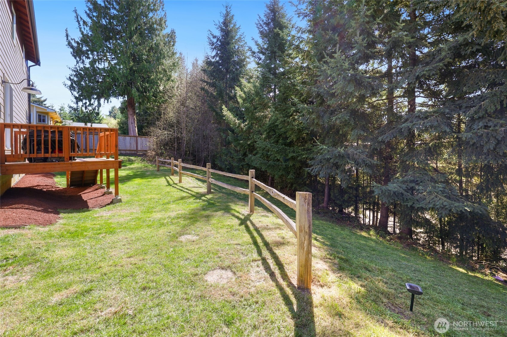 204 Saint Helens Way , Winlock, WA 98596