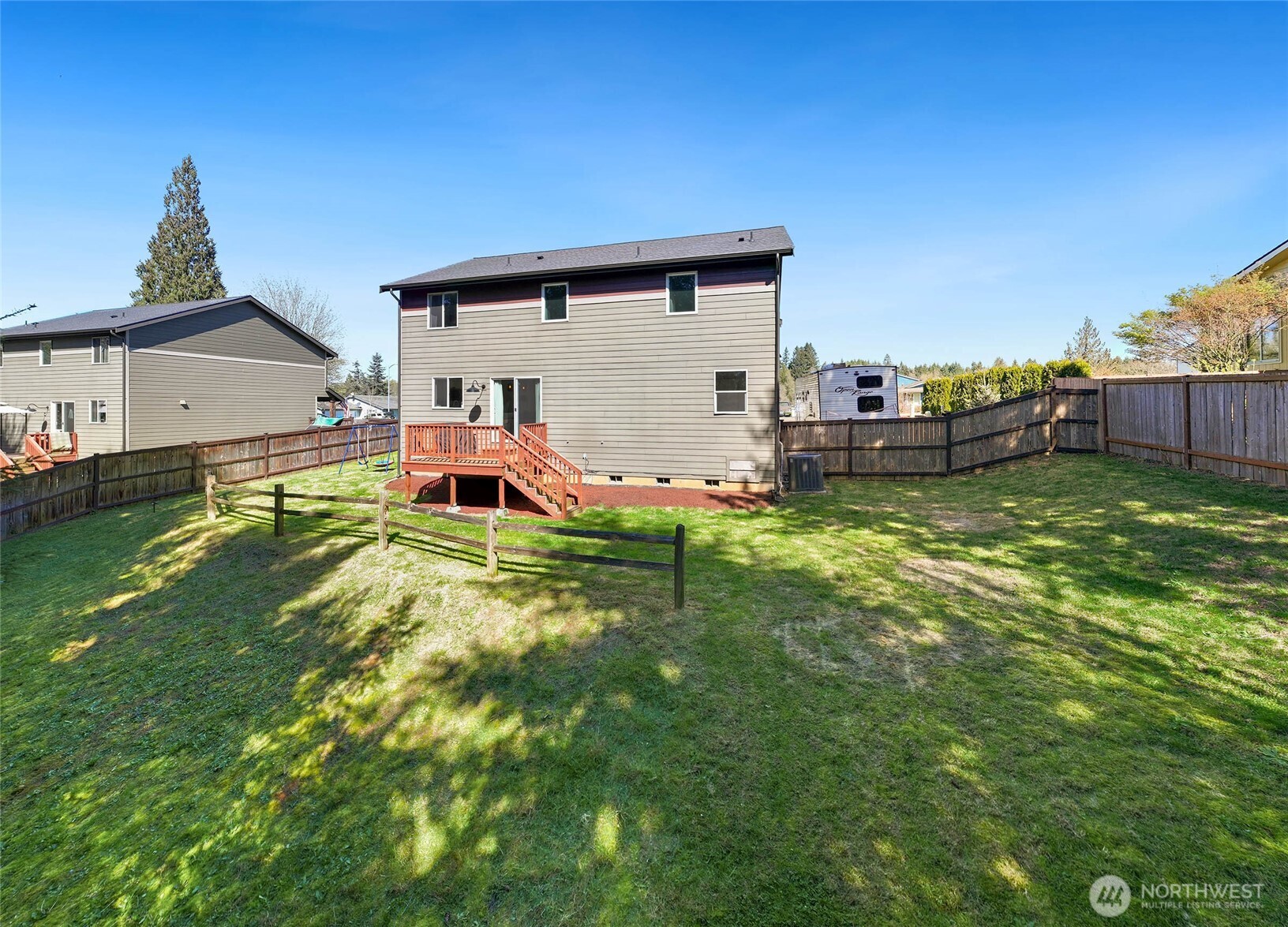 204 Saint Helens Way , Winlock, WA 98596