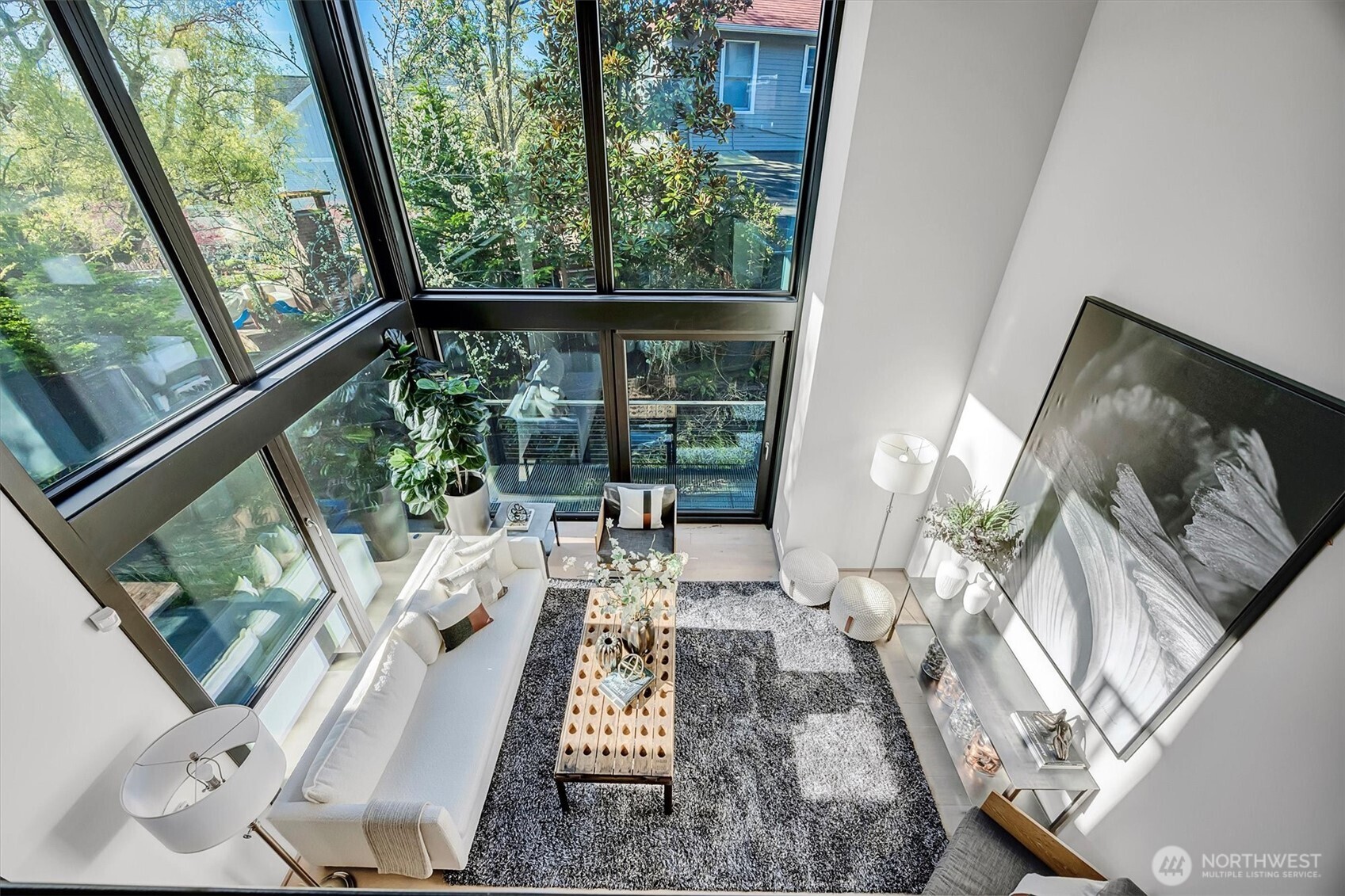 305 Lee Street , Seattle, WA 98109-3136