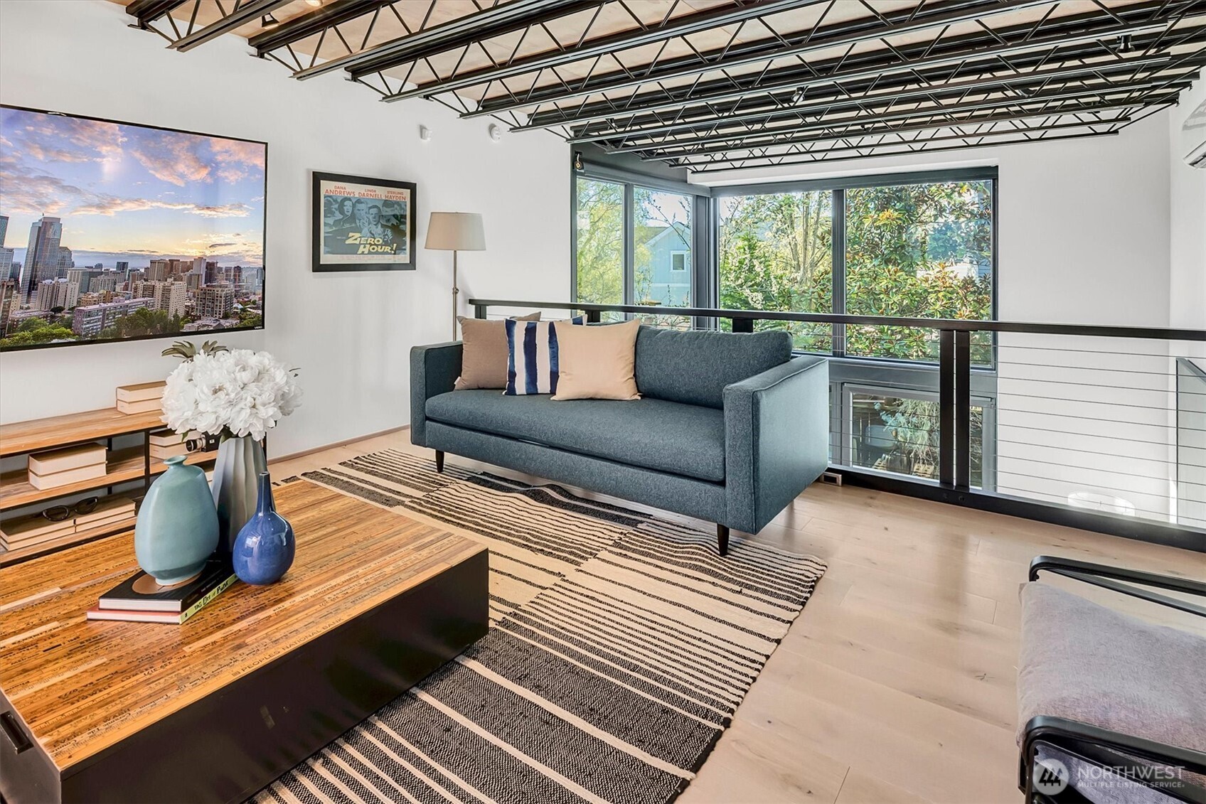 305 Lee Street , Seattle, WA 98109-3136