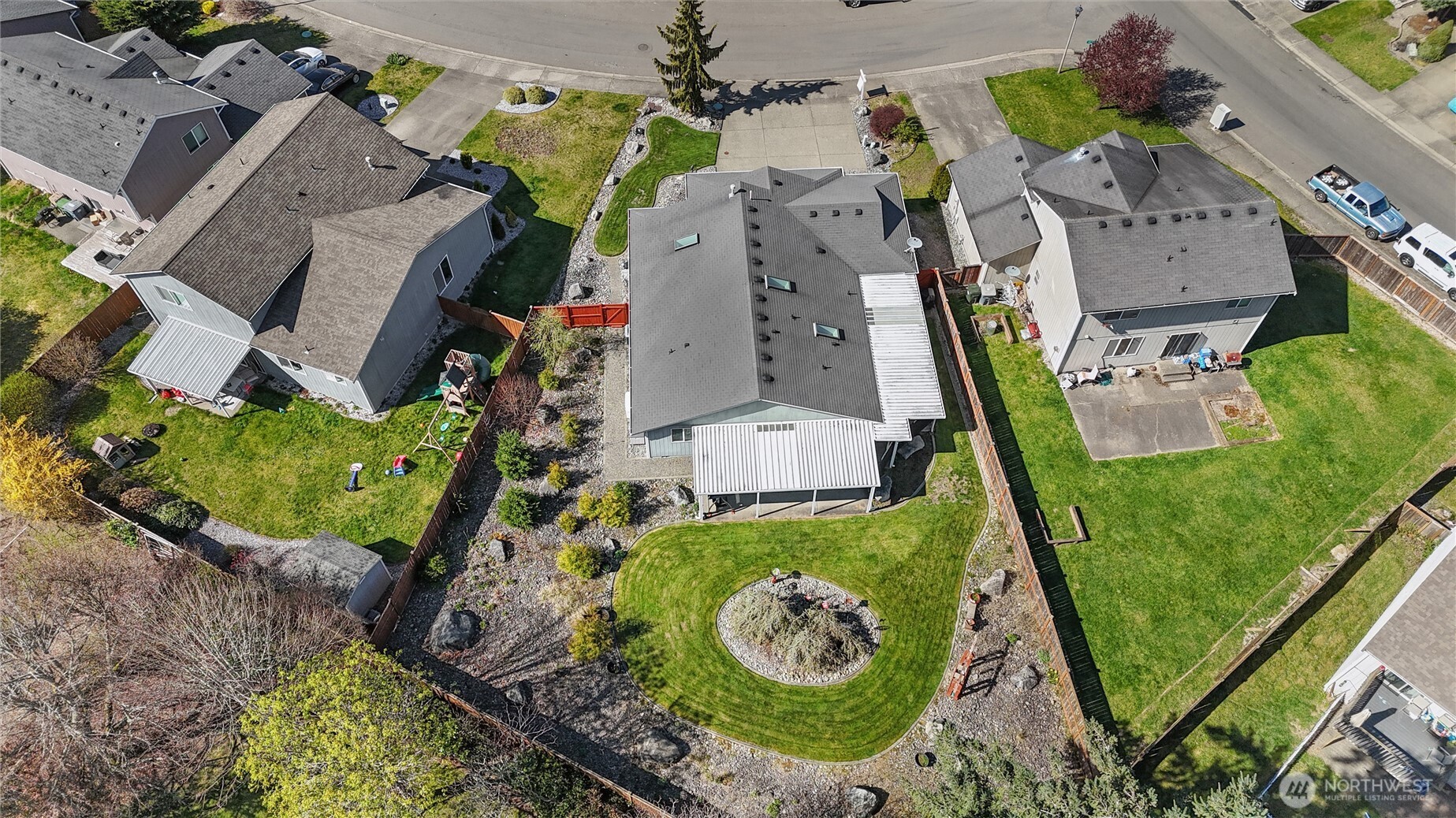 2530 187th Street E, Tacoma, WA 98445