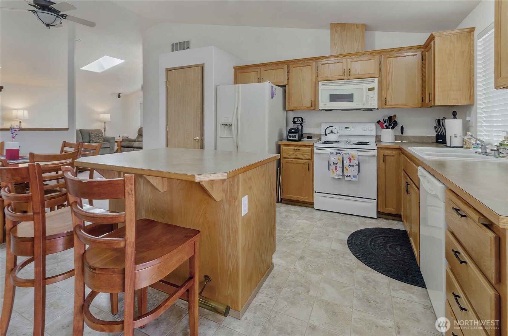 2530 187th Street E, Tacoma, WA 98445