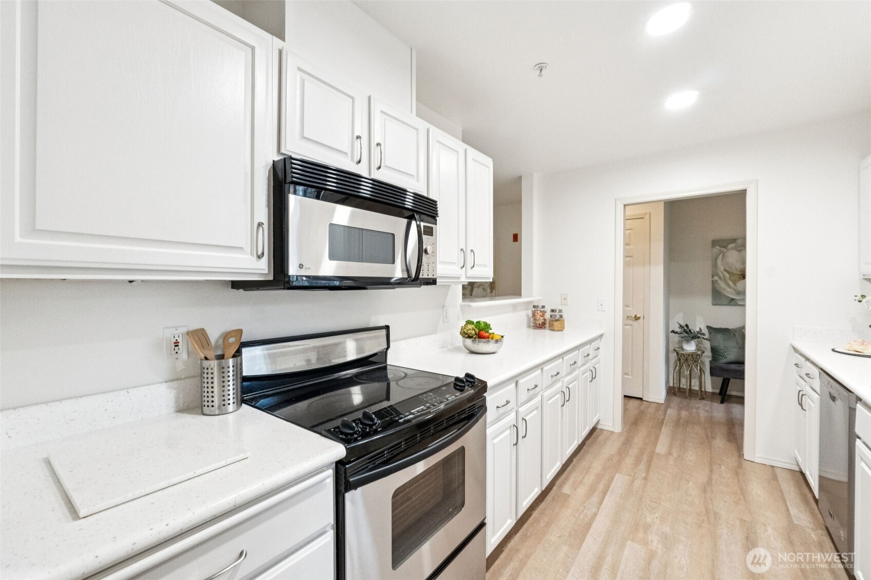 22454 SE 37th Terrace #2345, Issaquah, WA 98029-6281