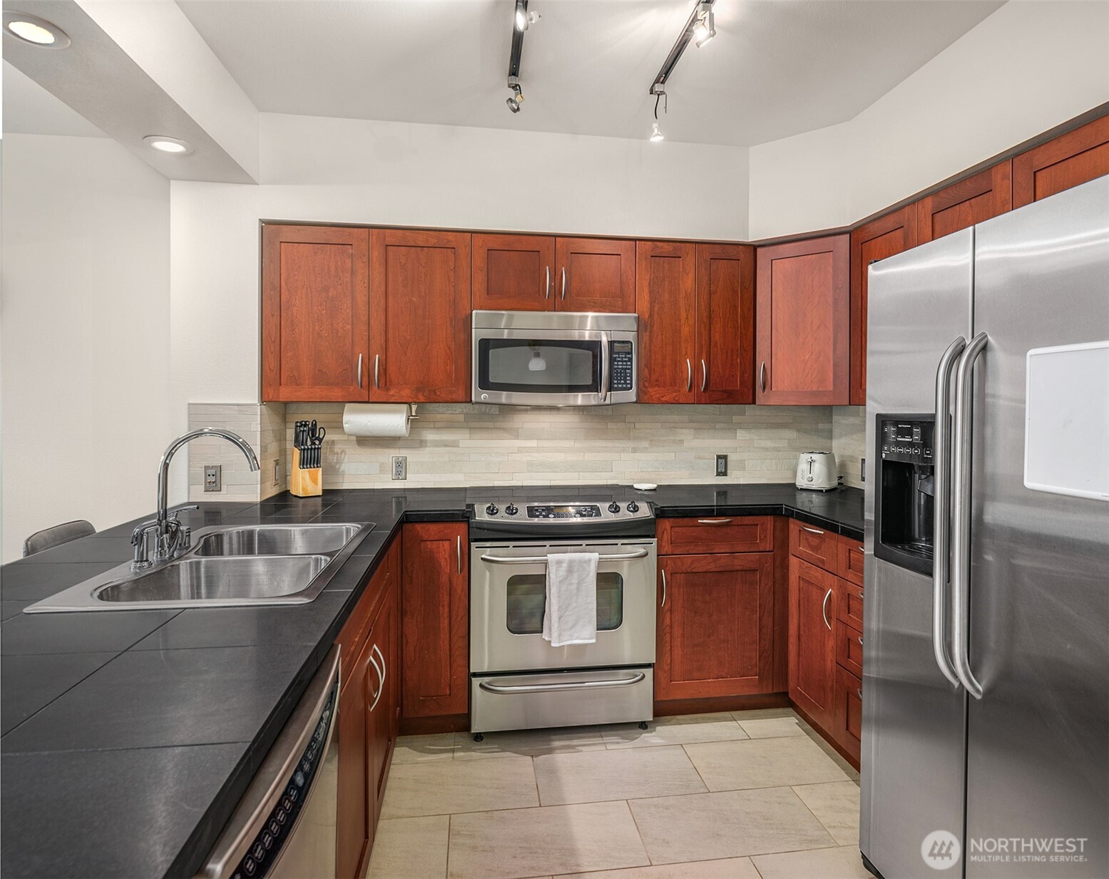 5450 Leary Avenue NW #245, Seattle, WA 98107