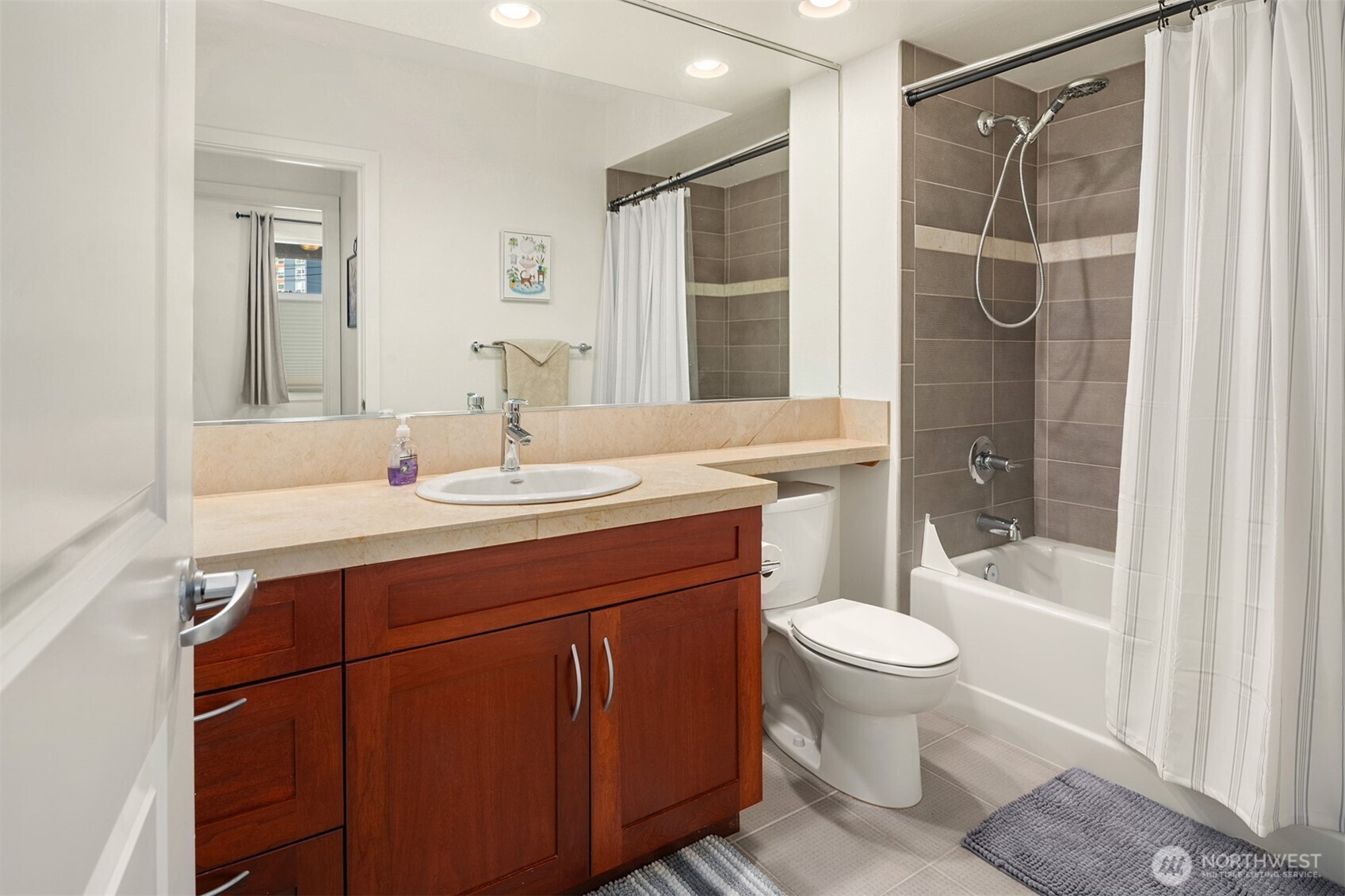 5450 Leary Avenue NW #245, Seattle, WA 98107