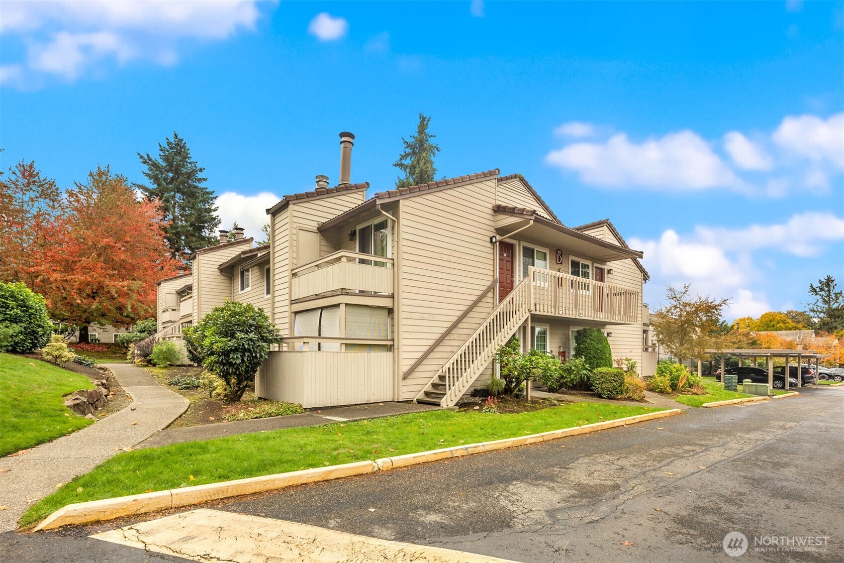 14200 NE 171st Street #D202, Woodinville, WA 98072