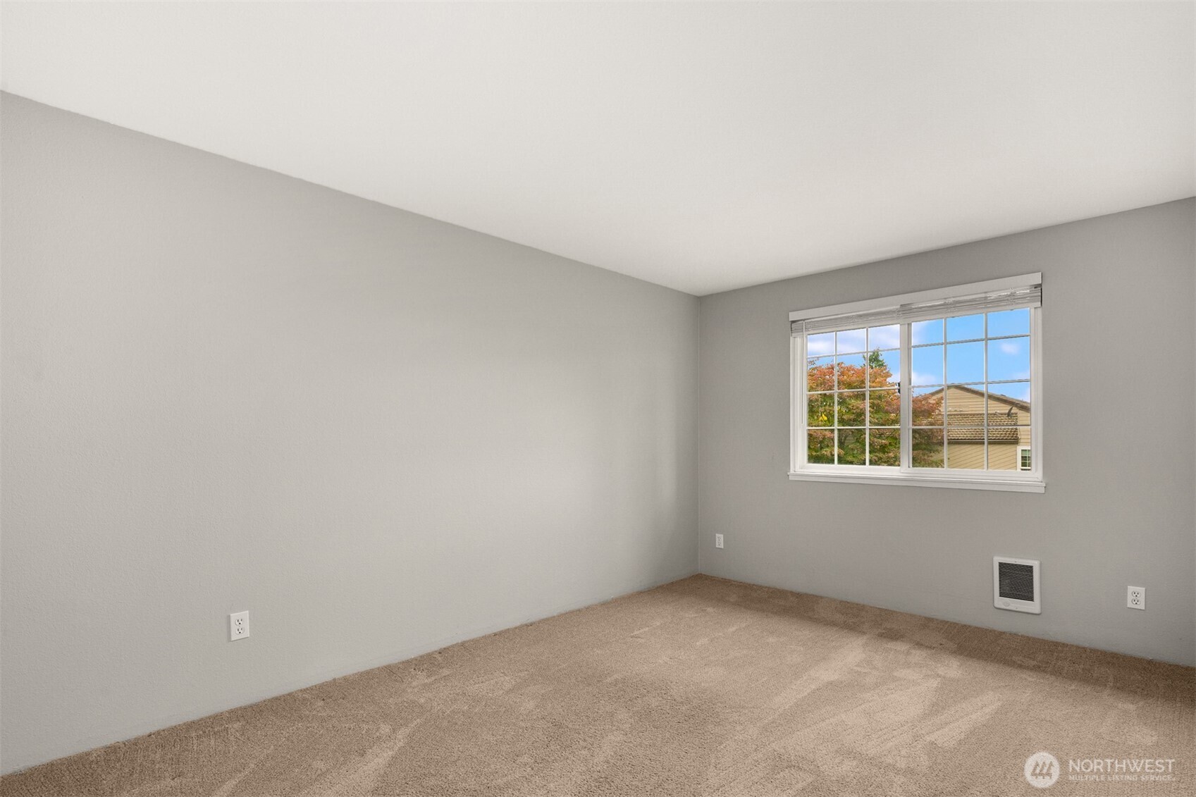 14200 NE 171st Street #D202, Woodinville, WA 98072