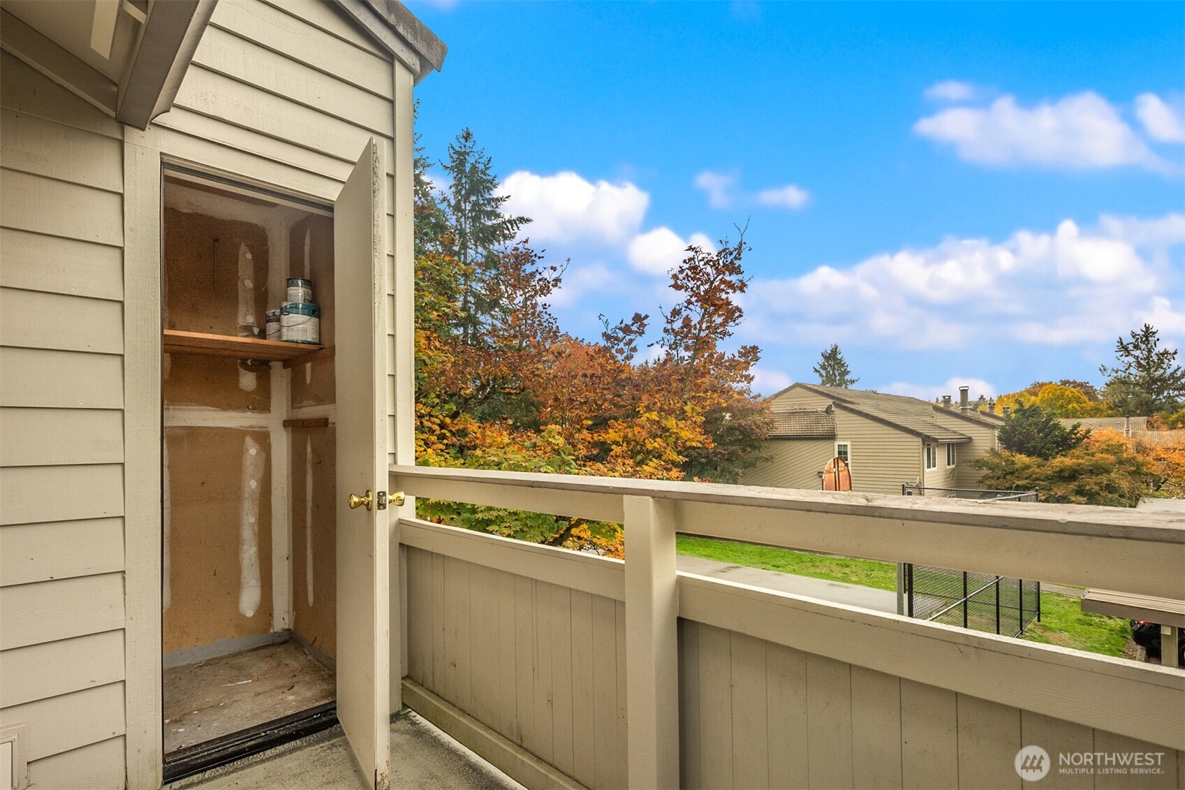 14200 NE 171st Street #D202, Woodinville, WA 98072