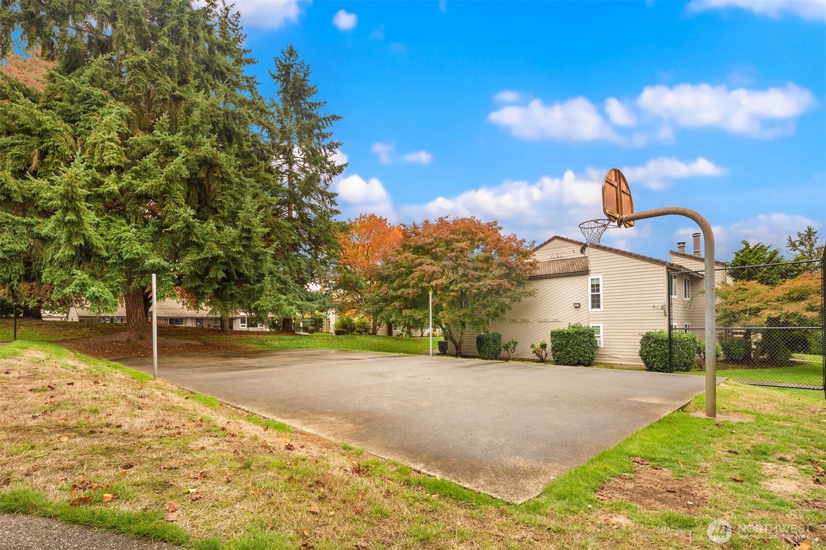 14200 NE 171st Street #D202, Woodinville, WA 98072