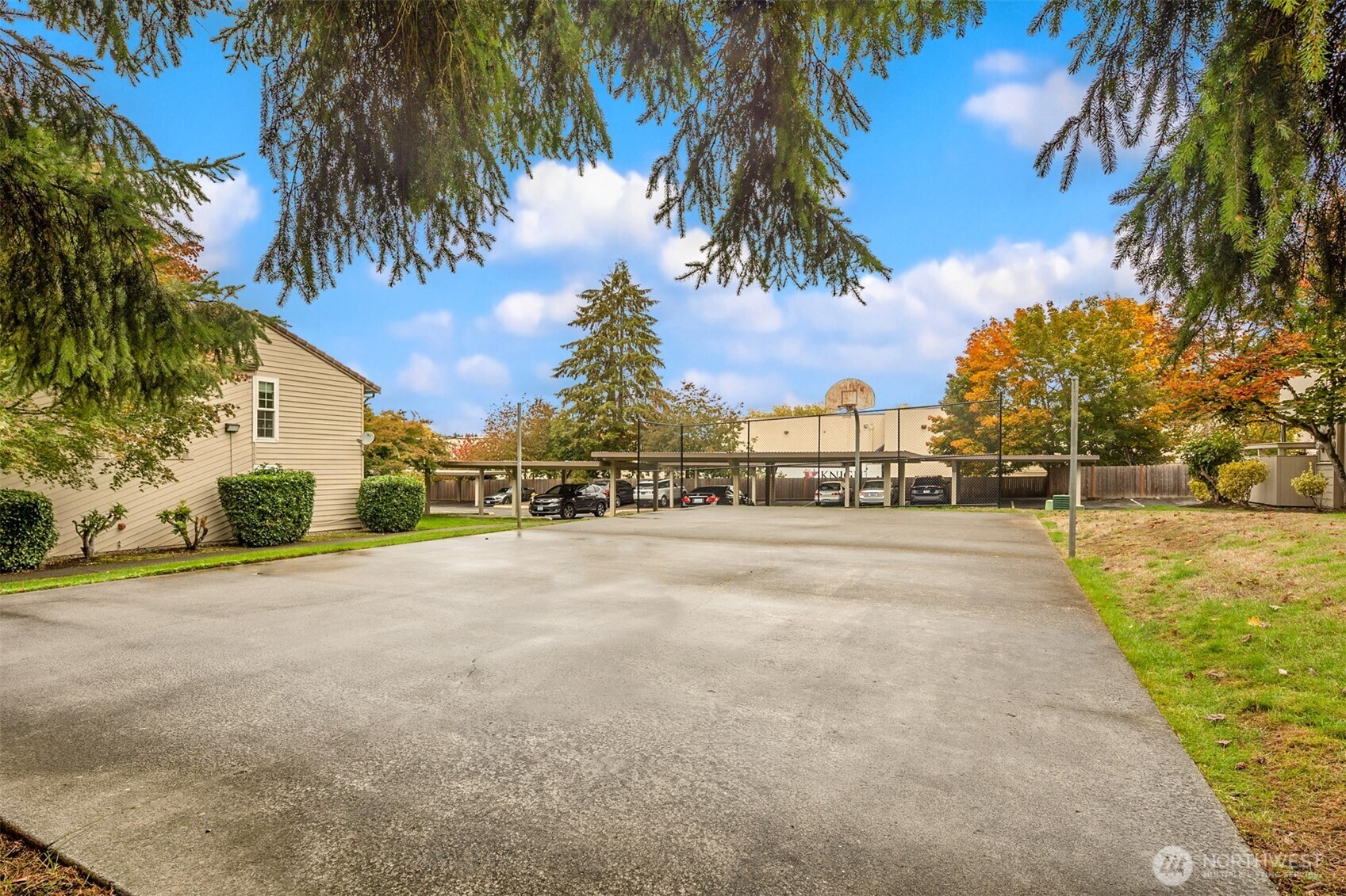 14200 NE 171st Street #D202, Woodinville, WA 98072