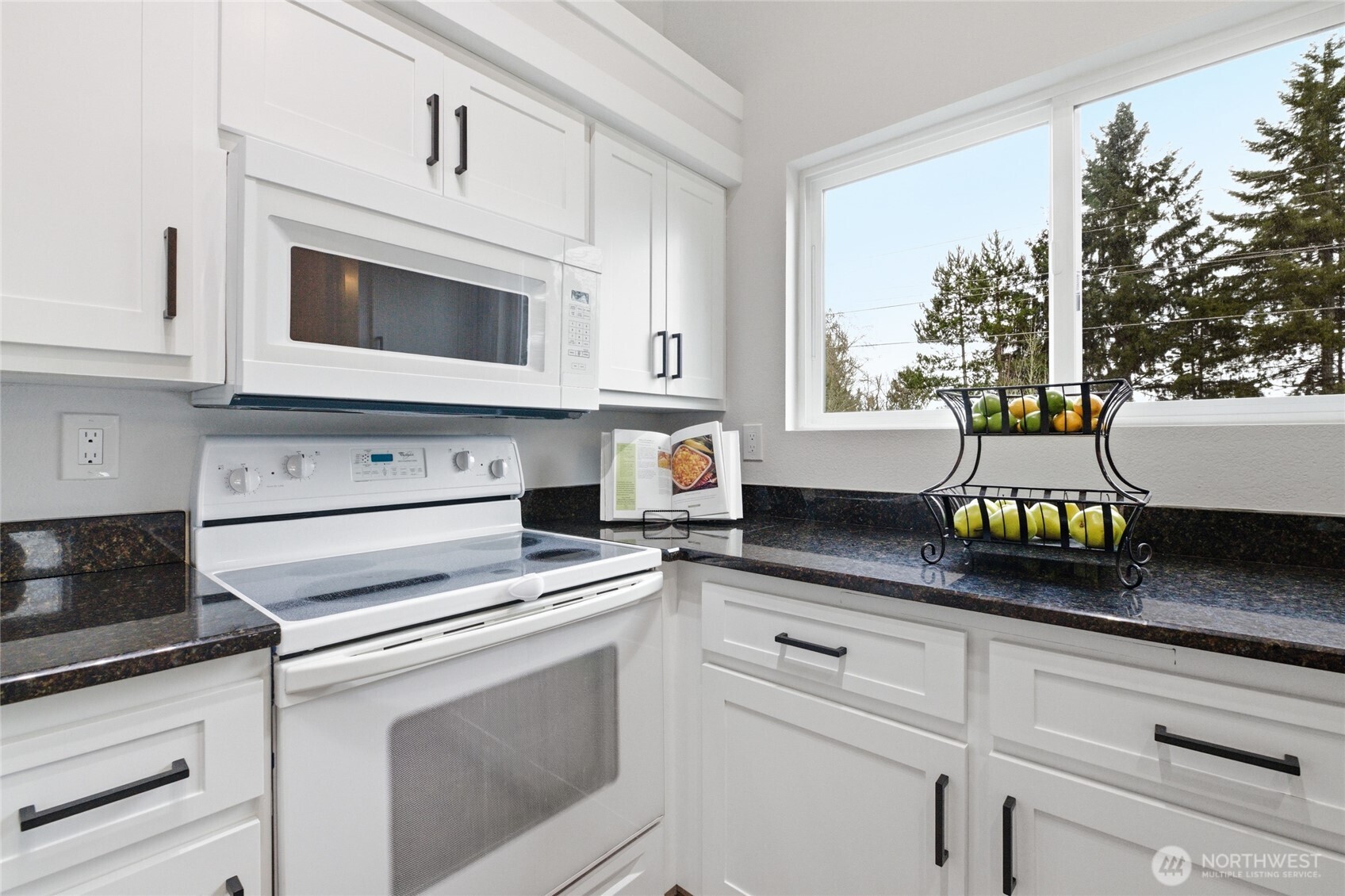 210 Mt Park Boulevard SW #F301, Issaquah, WA 98027