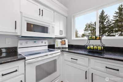 210 Mt Park Boulevard SW #F301, Issaquah, WA 98027 - Photo 14