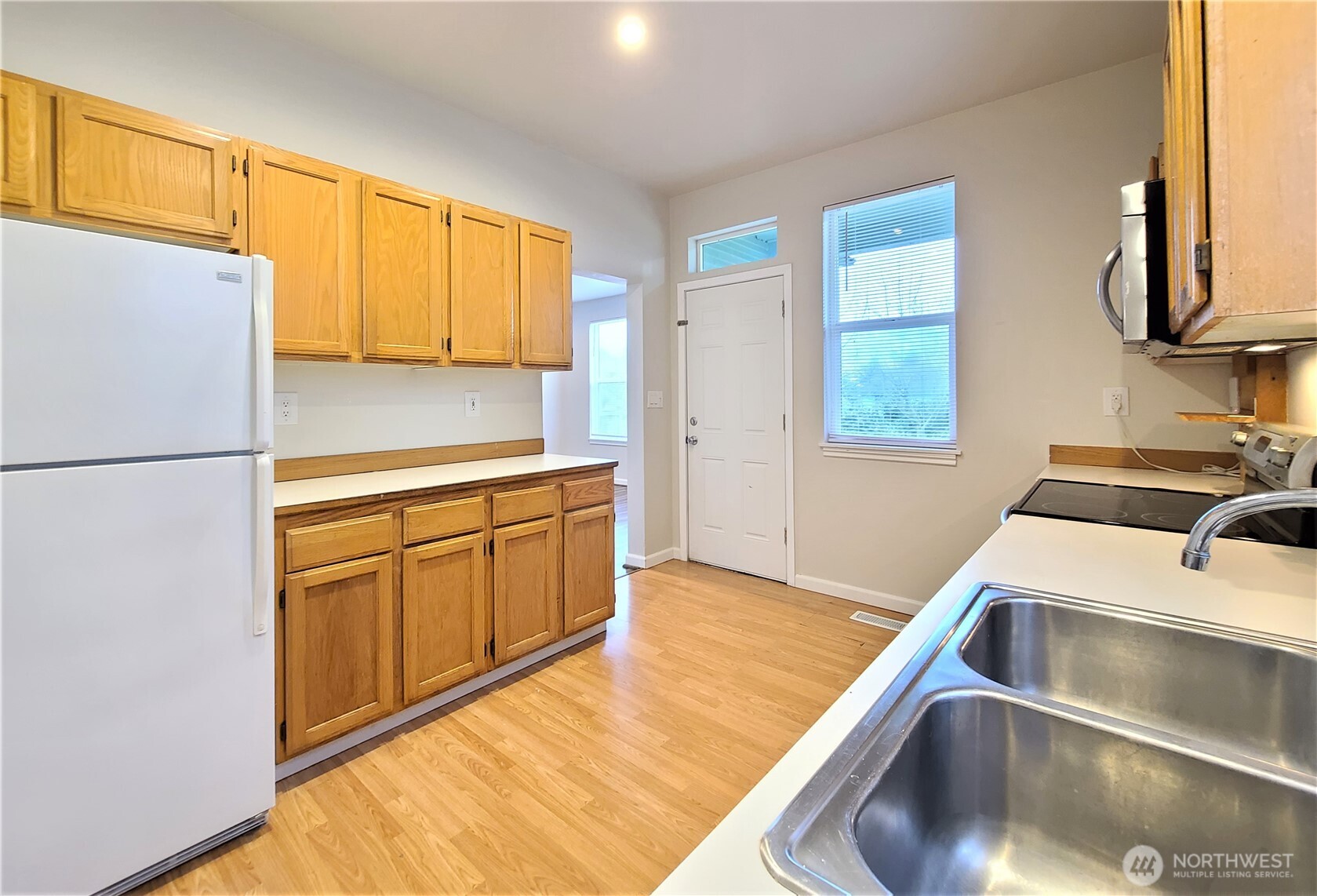 3418 Wetmore Avenue , Everett, WA 98201