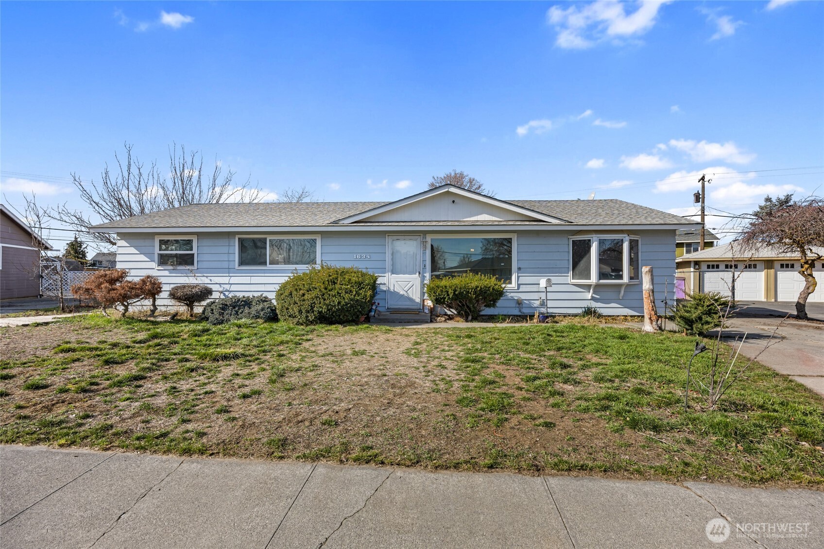1634 S Wallace Street , Moses Lake, WA 98837