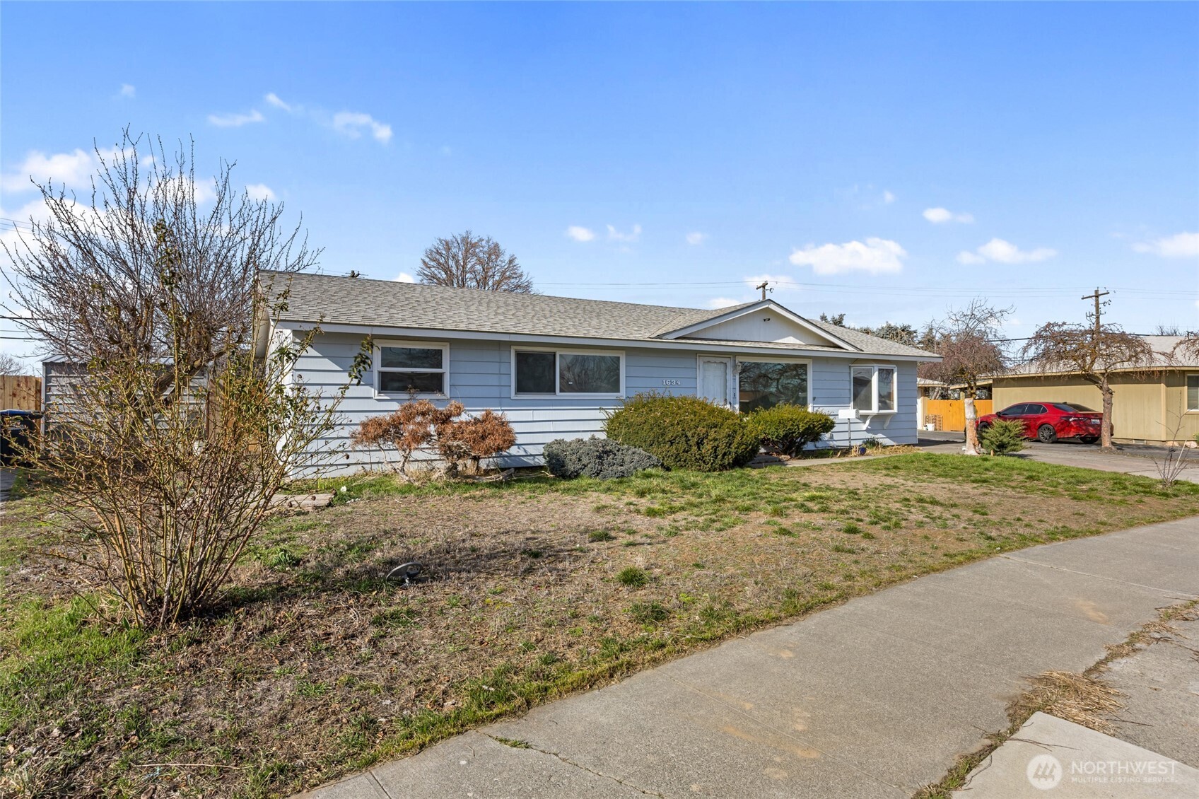 1634 S Wallace Street , Moses Lake, WA 98837