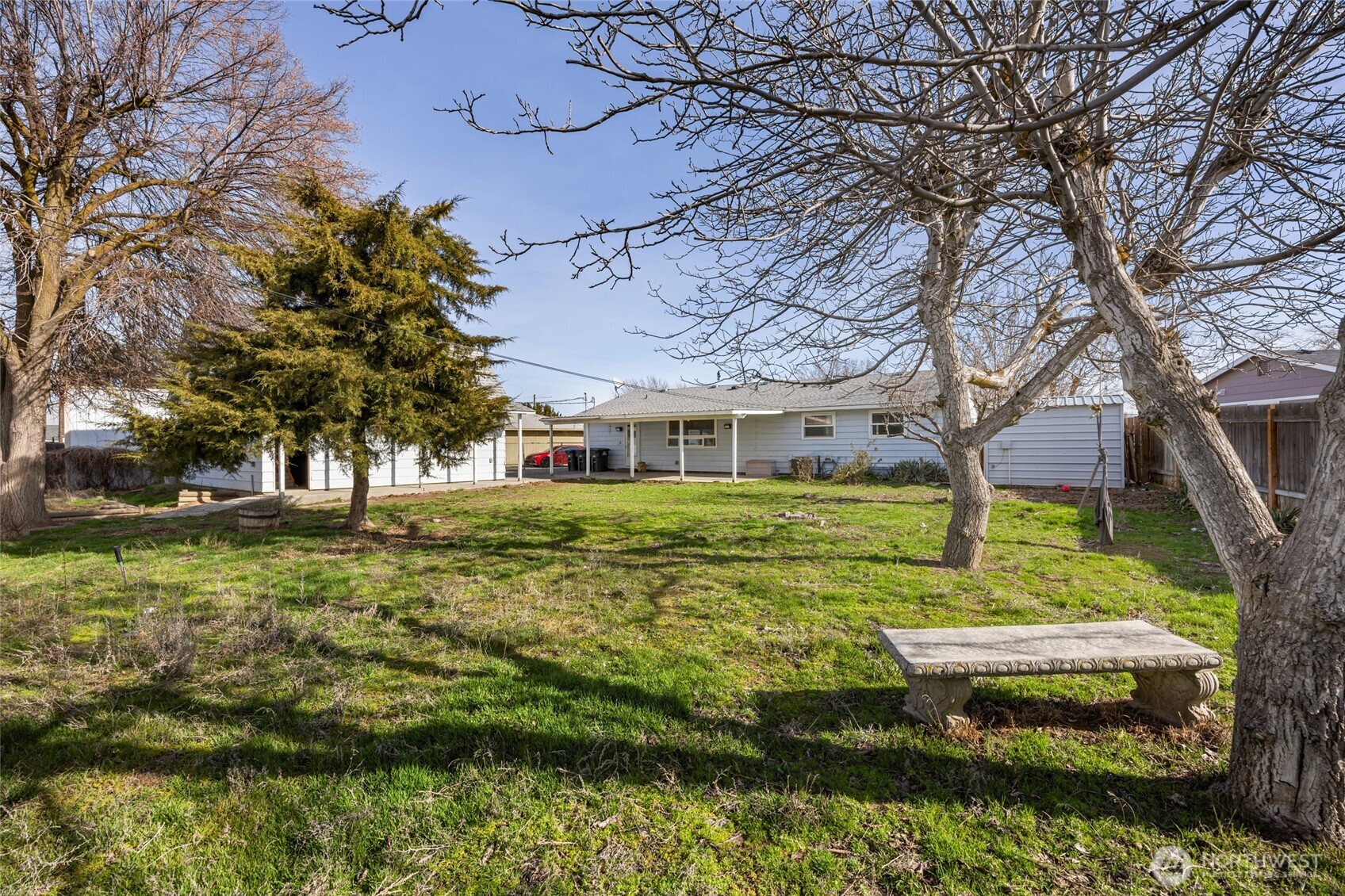 1634 S Wallace Street , Moses Lake, WA 98837