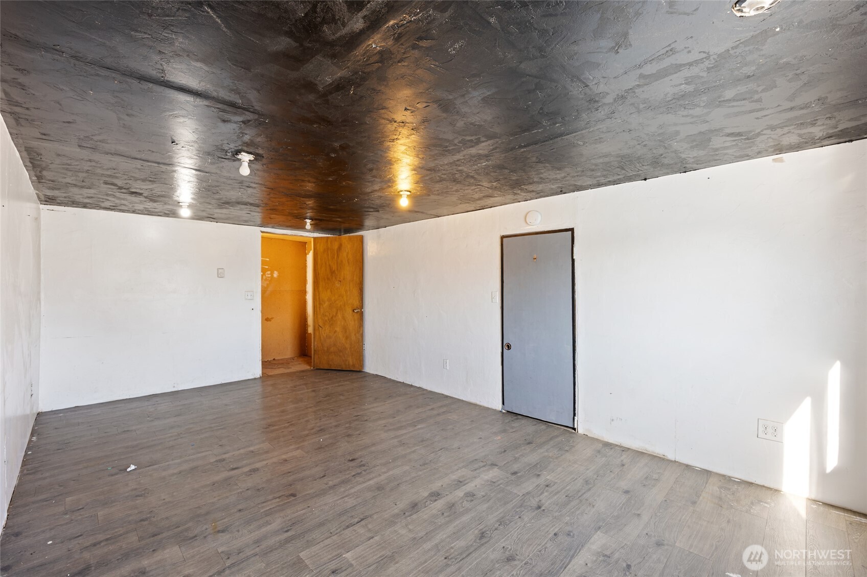 1634 S Wallace Street , Moses Lake, WA 98837