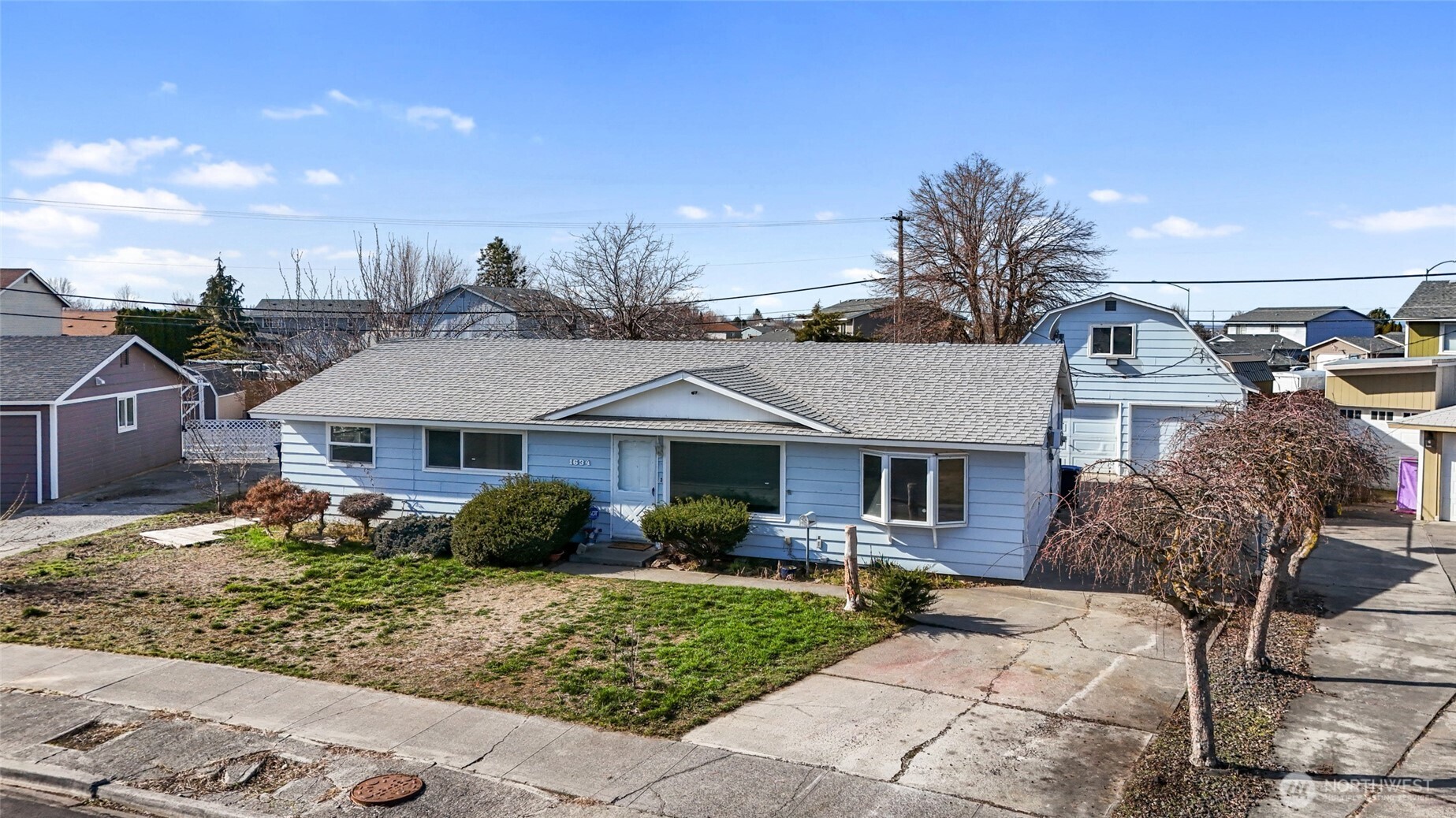 1634 S Wallace Street , Moses Lake, WA 98837