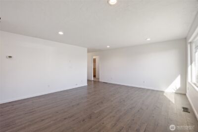 1634 S Wallace Street , Moses Lake, WA 98837 - Photo 5