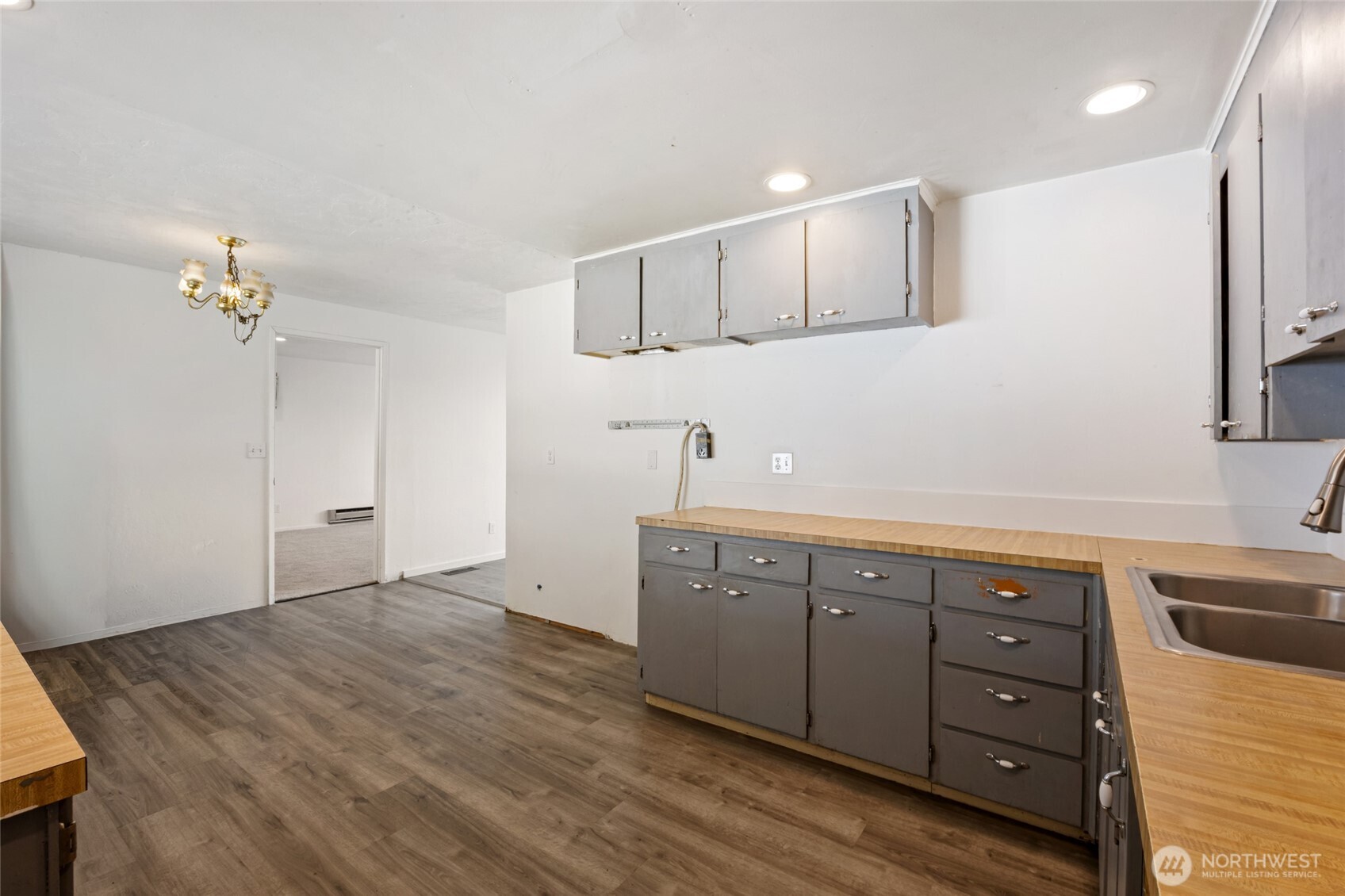 1634 S Wallace Street , Moses Lake, WA 98837