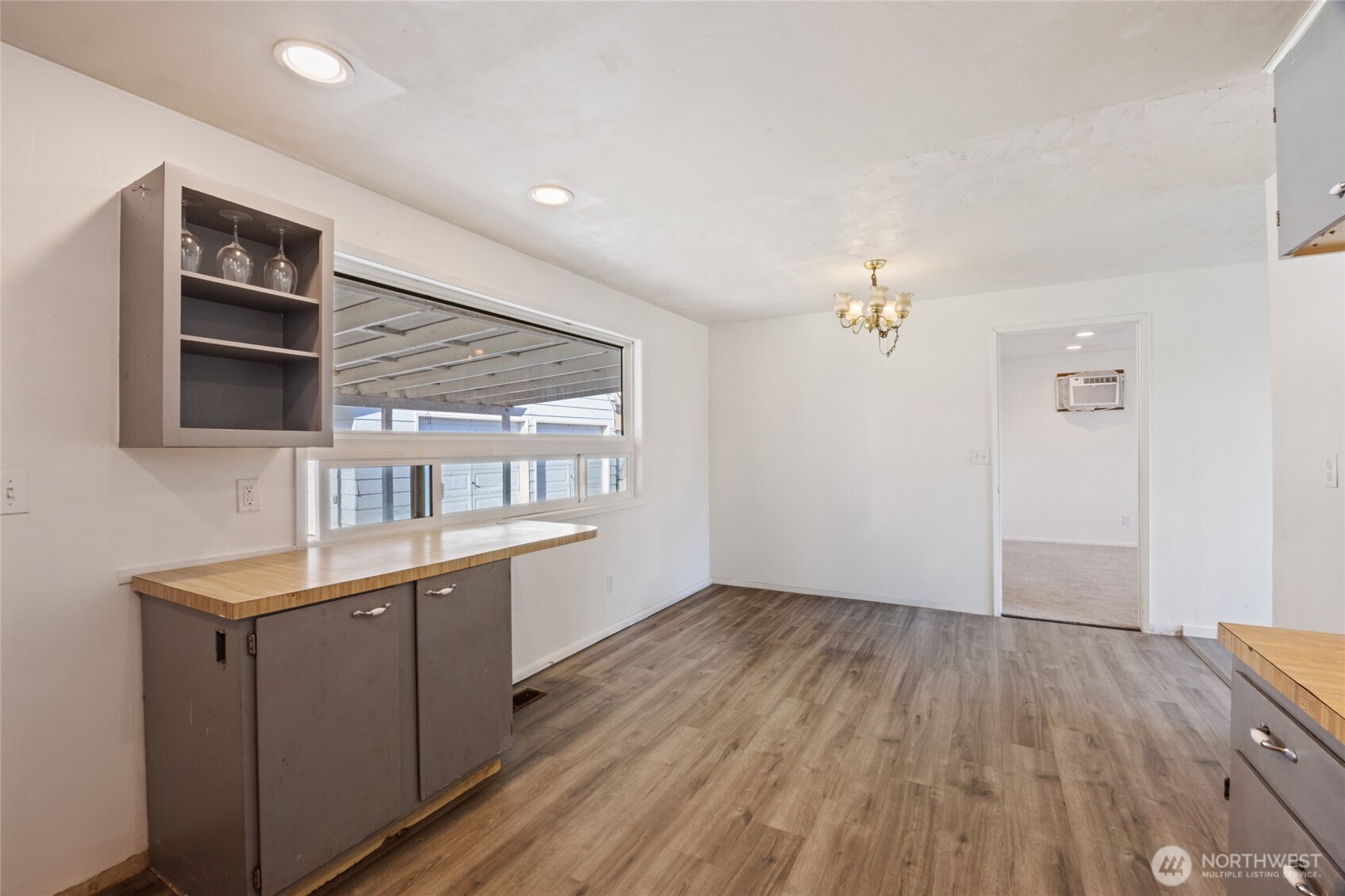 1634 S Wallace Street , Moses Lake, WA 98837