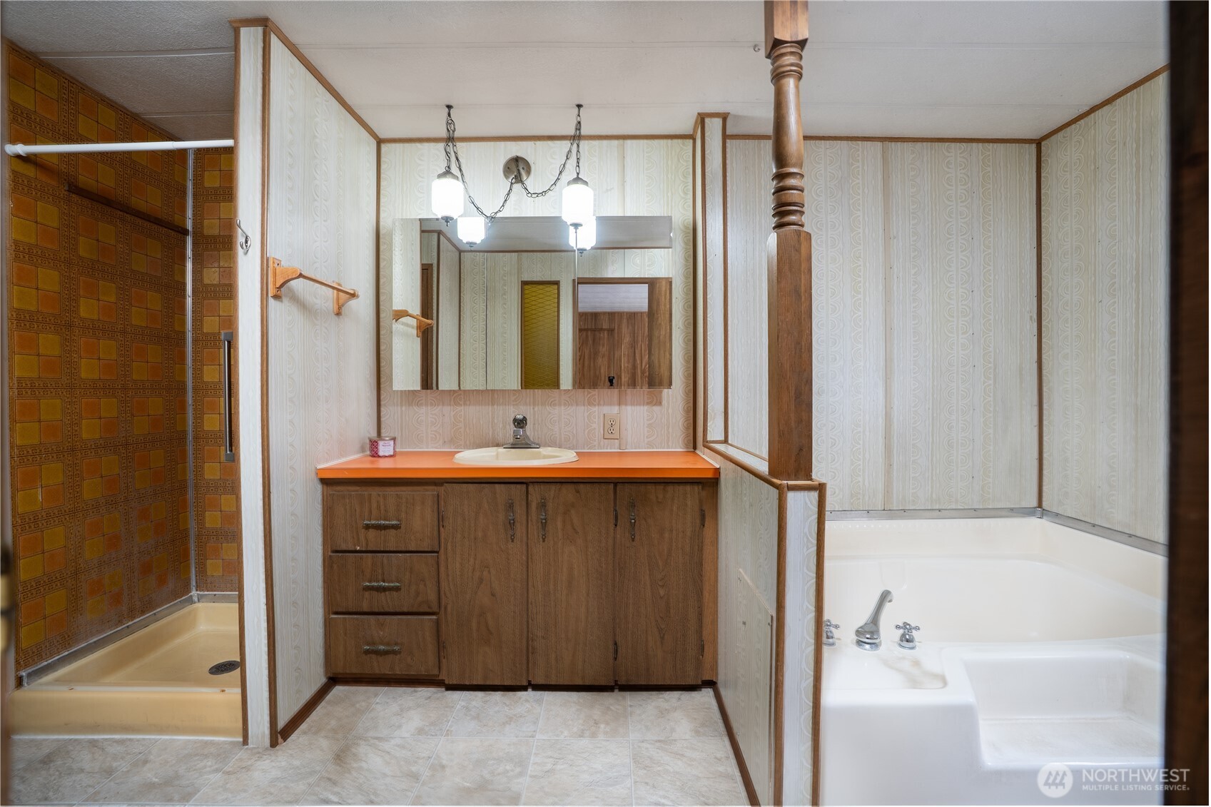 12833 Squaw Wood Lane SE, Rainier, WA 98576