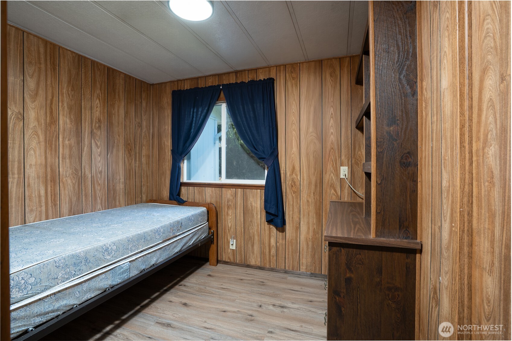 12833 Squaw Wood Lane SE, Rainier, WA 98576