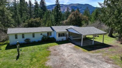 12833 Squaw Wood Lane SE, Rainier, WA 98576 - Photo 2