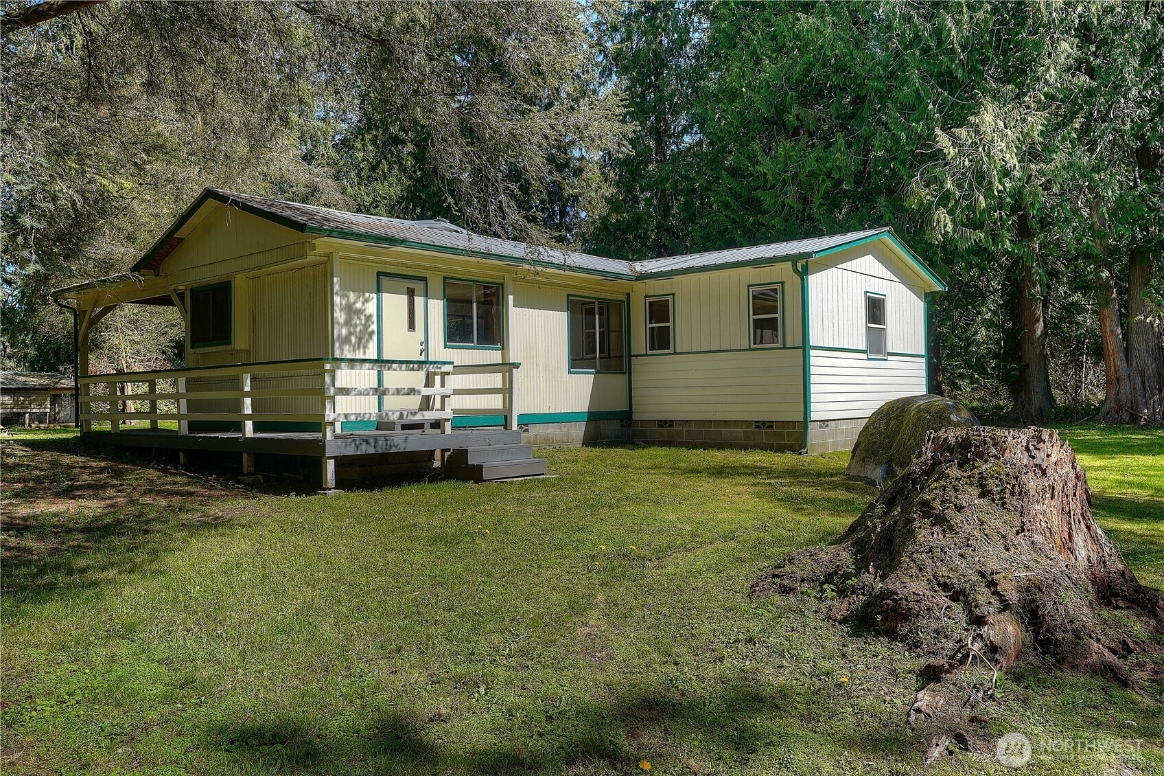 12833 Squaw Wood Lane SE, Rainier, WA 98576