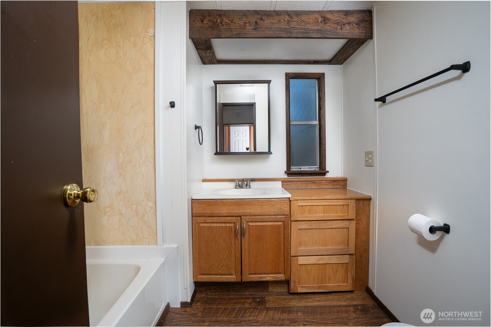 12833 Squaw Wood Lane SE, Rainier, WA 98576