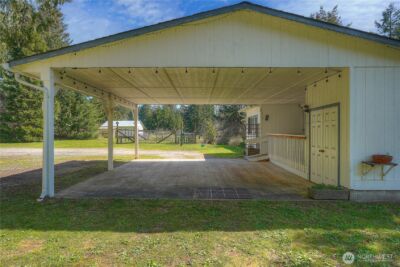 12833 Squaw Wood Lane SE, Rainier, WA 98576 - Photo 4