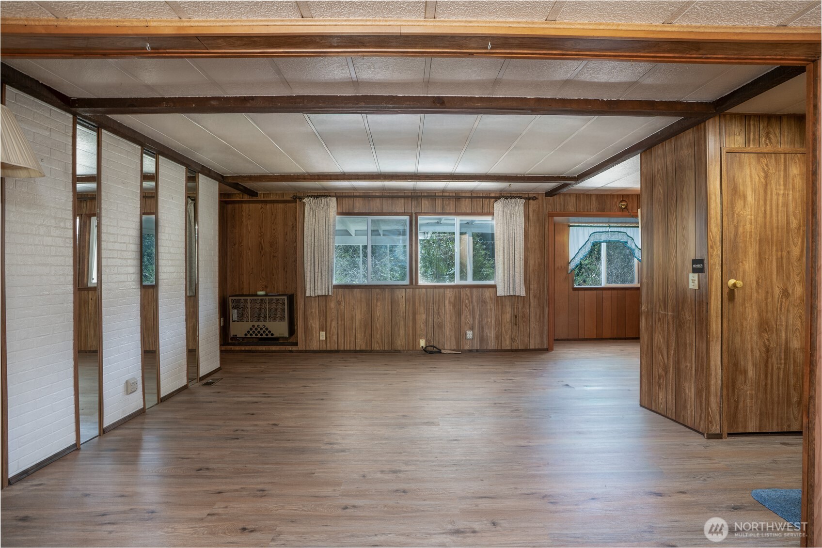 12833 Squaw Wood Lane SE, Rainier, WA 98576