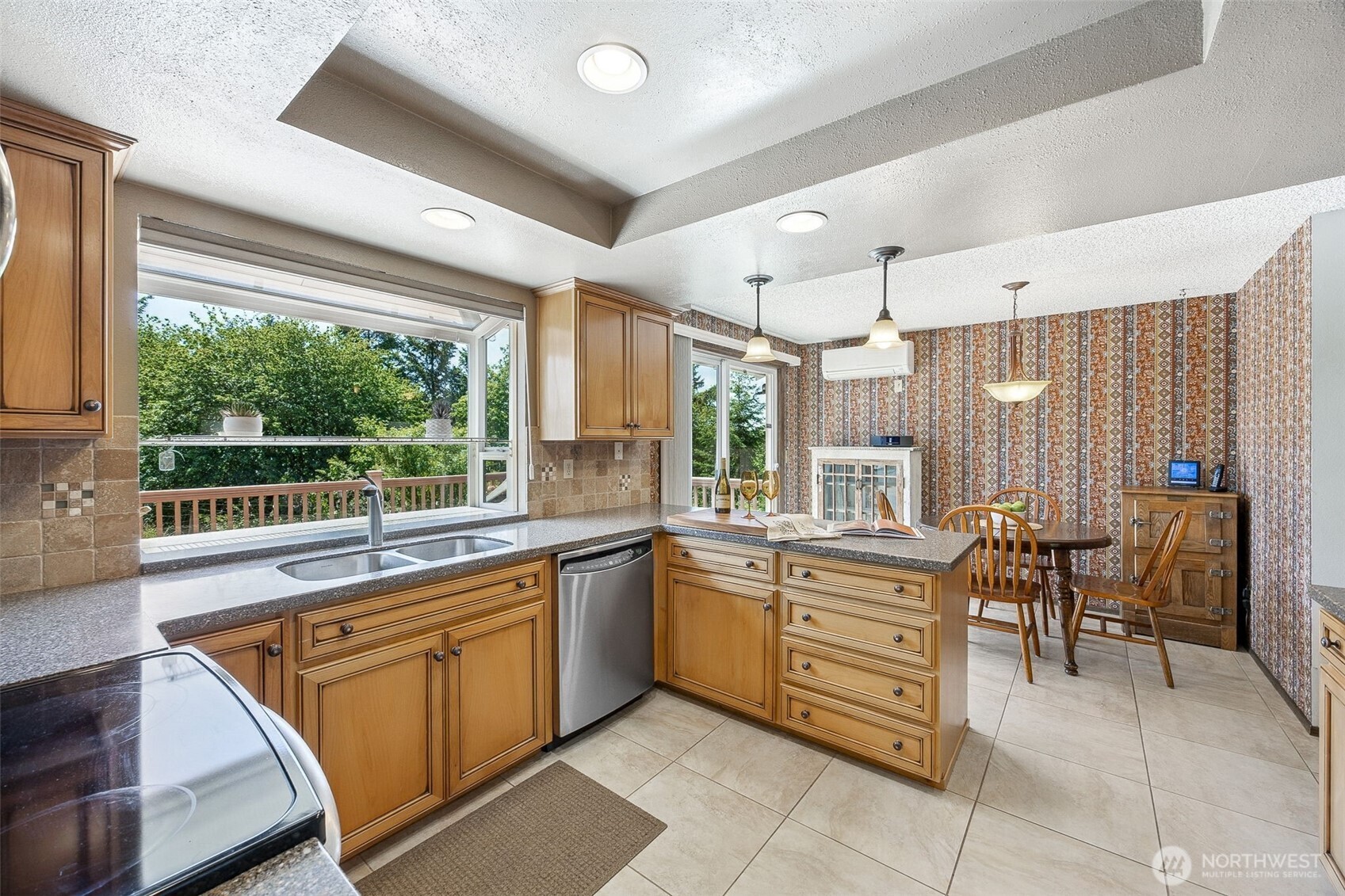 12009 239th Avenue Ct E, Buckley, WA 98321-9674