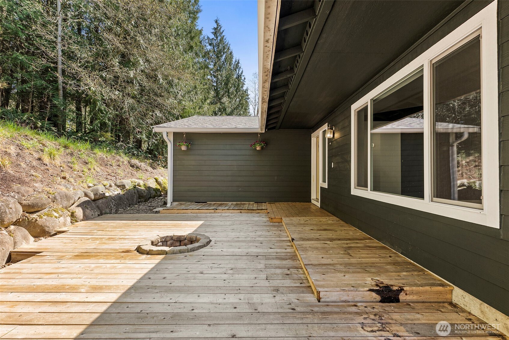 23430 Fisk Road E, Orting, WA 98360