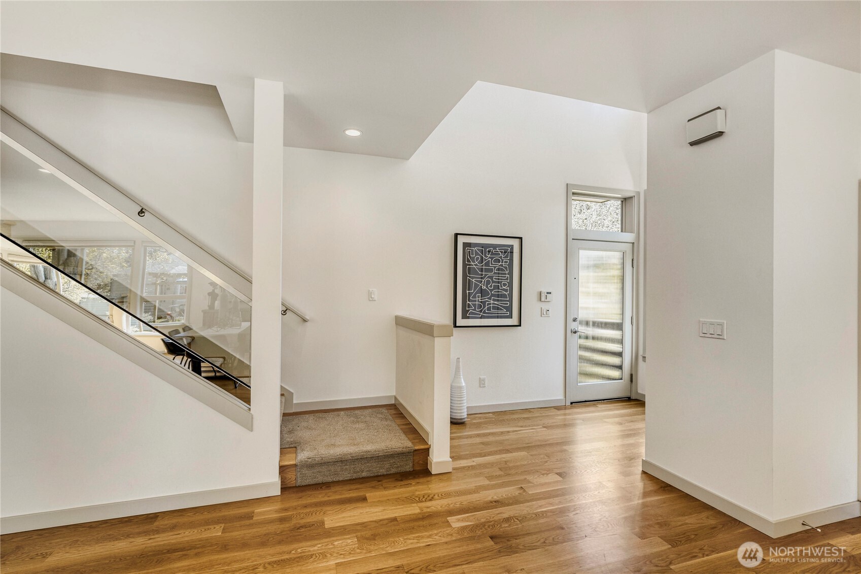 10719 Densmore Avenue N, Seattle, WA 98133