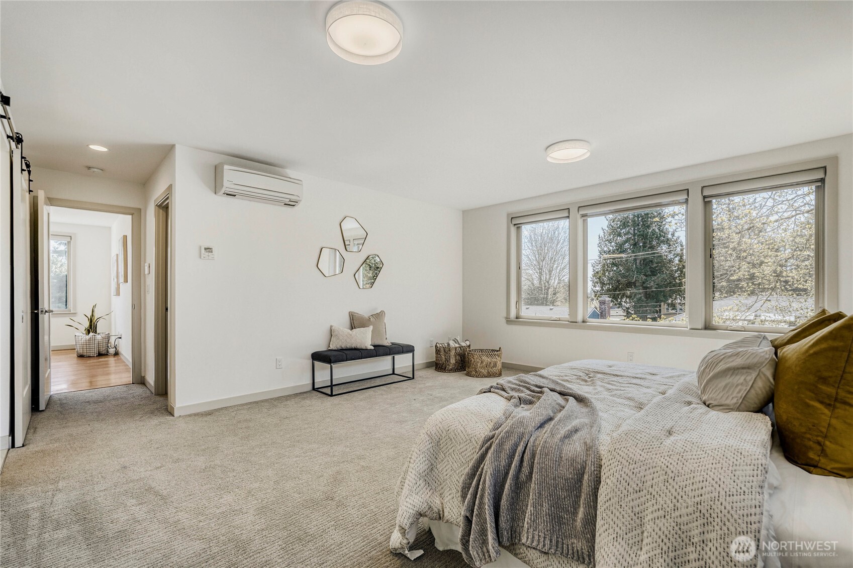 10719 Densmore Avenue N, Seattle, WA 98133