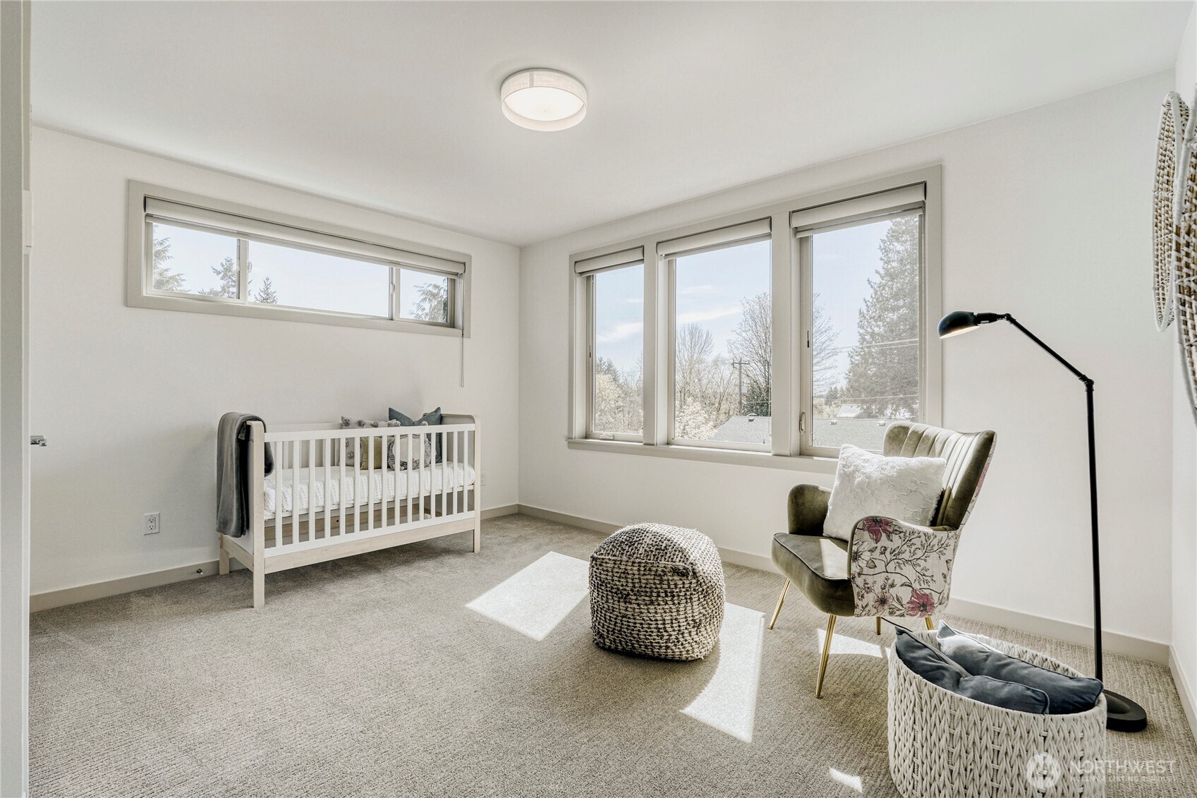 10719 Densmore Avenue N, Seattle, WA 98133