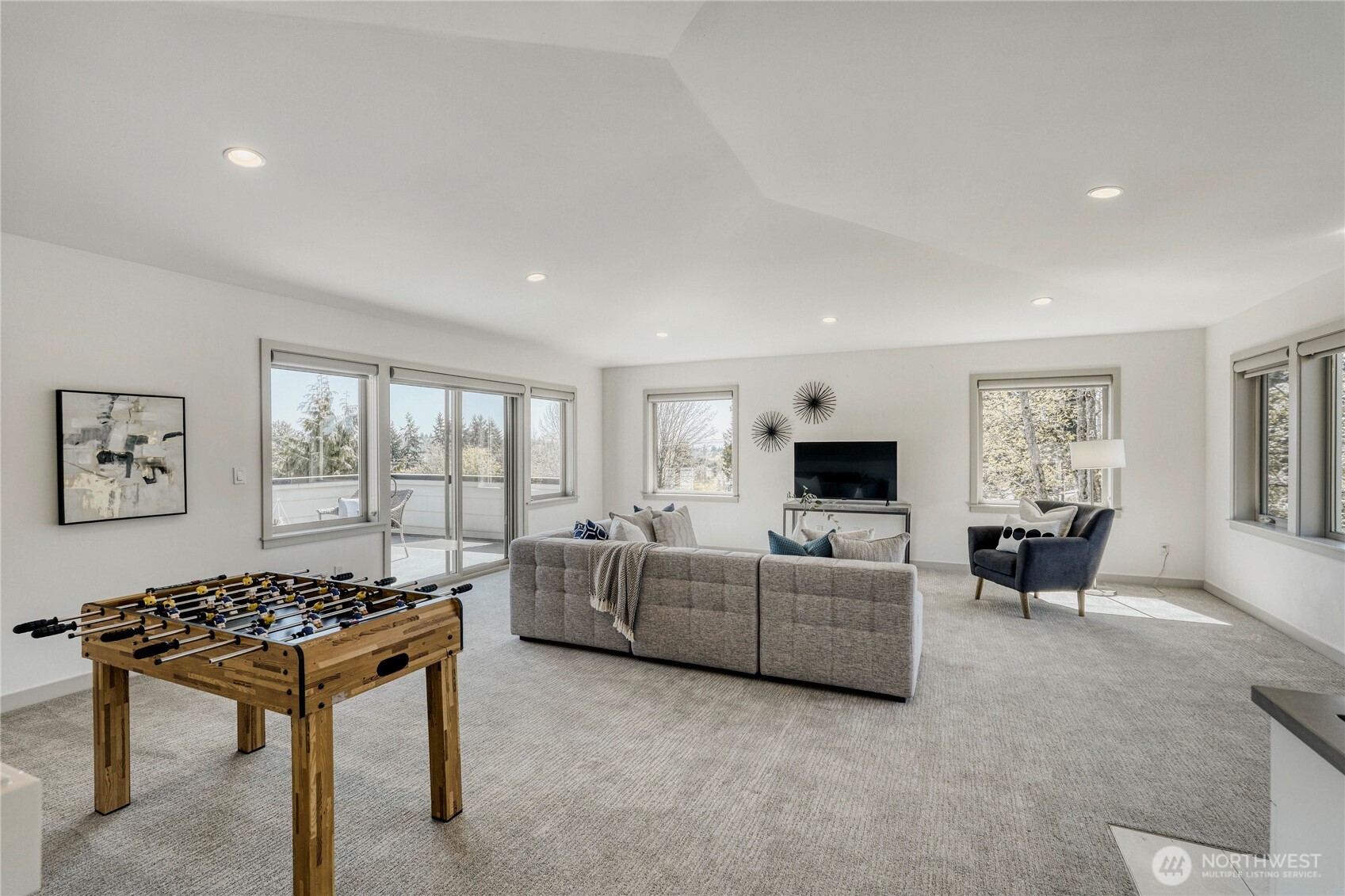 10719 Densmore Avenue N, Seattle, WA 98133