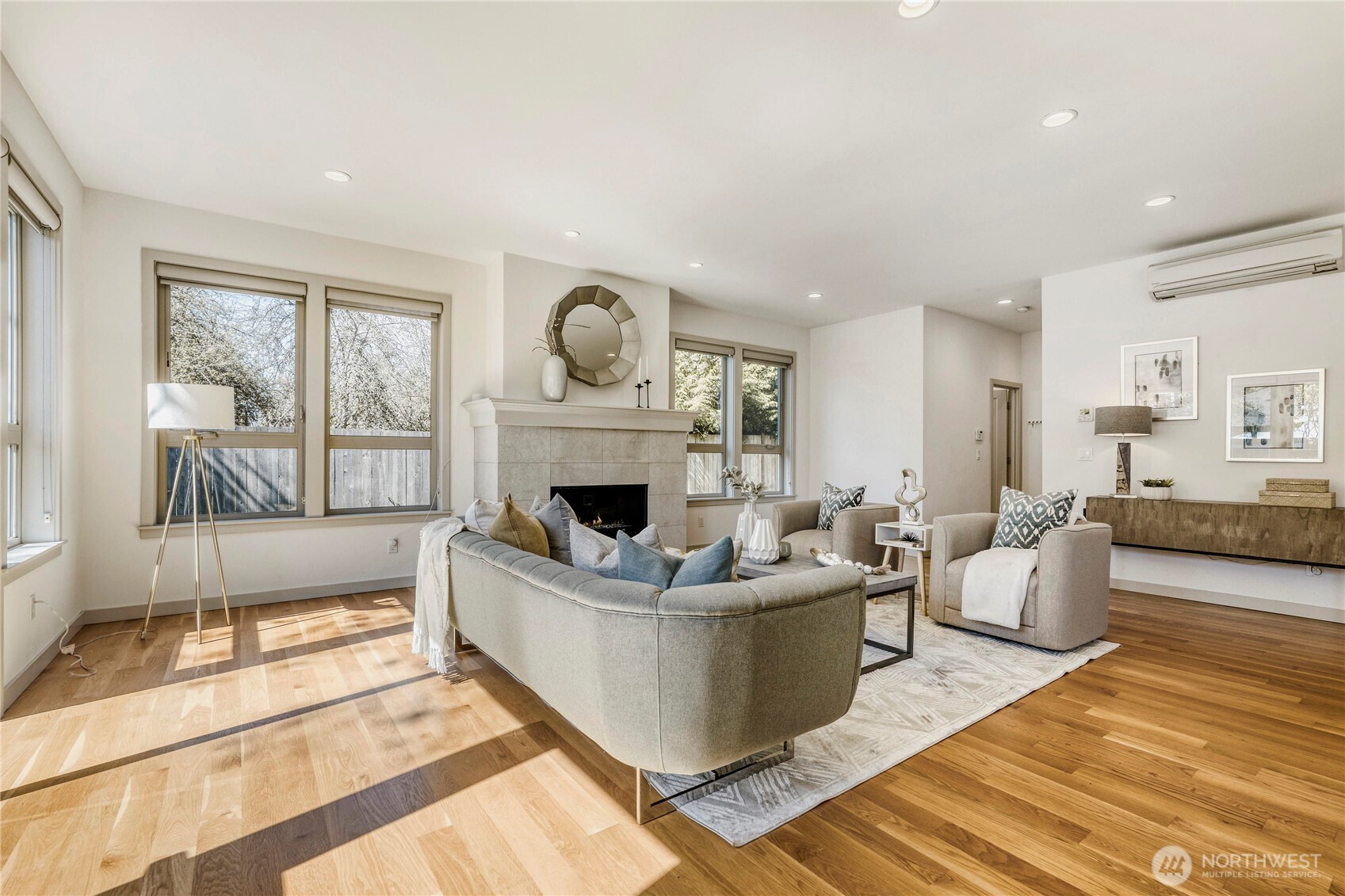 10719 Densmore Avenue N, Seattle, WA 98133