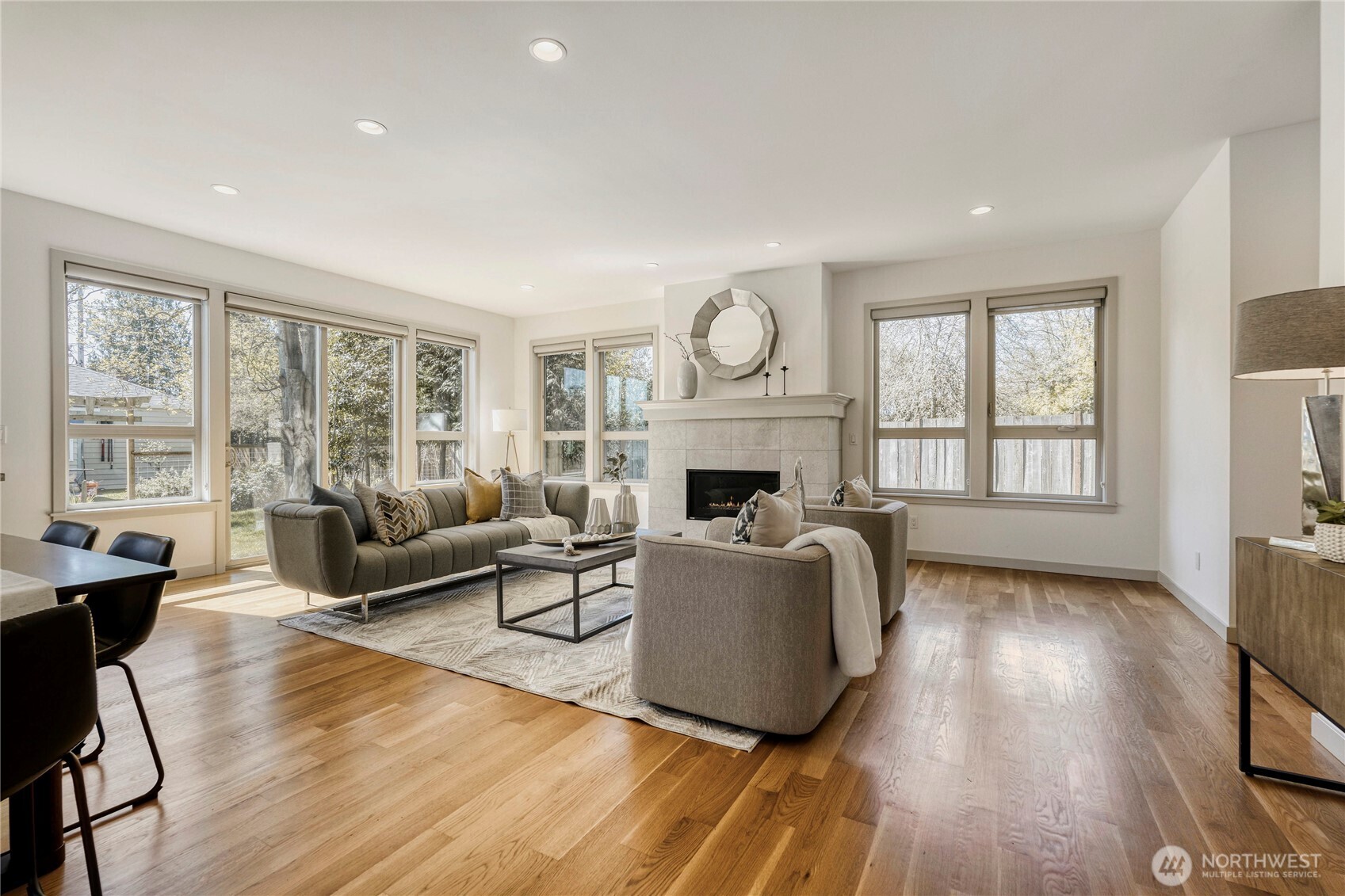 10719 Densmore Avenue N, Seattle, WA 98133