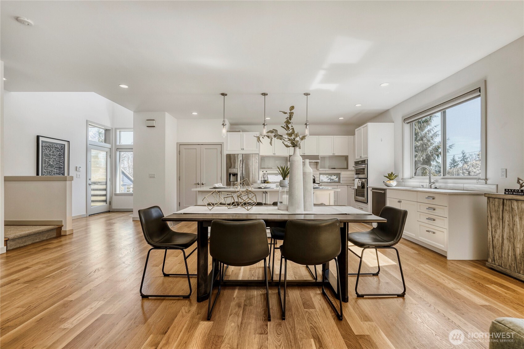 10719 Densmore Avenue N, Seattle, WA 98133