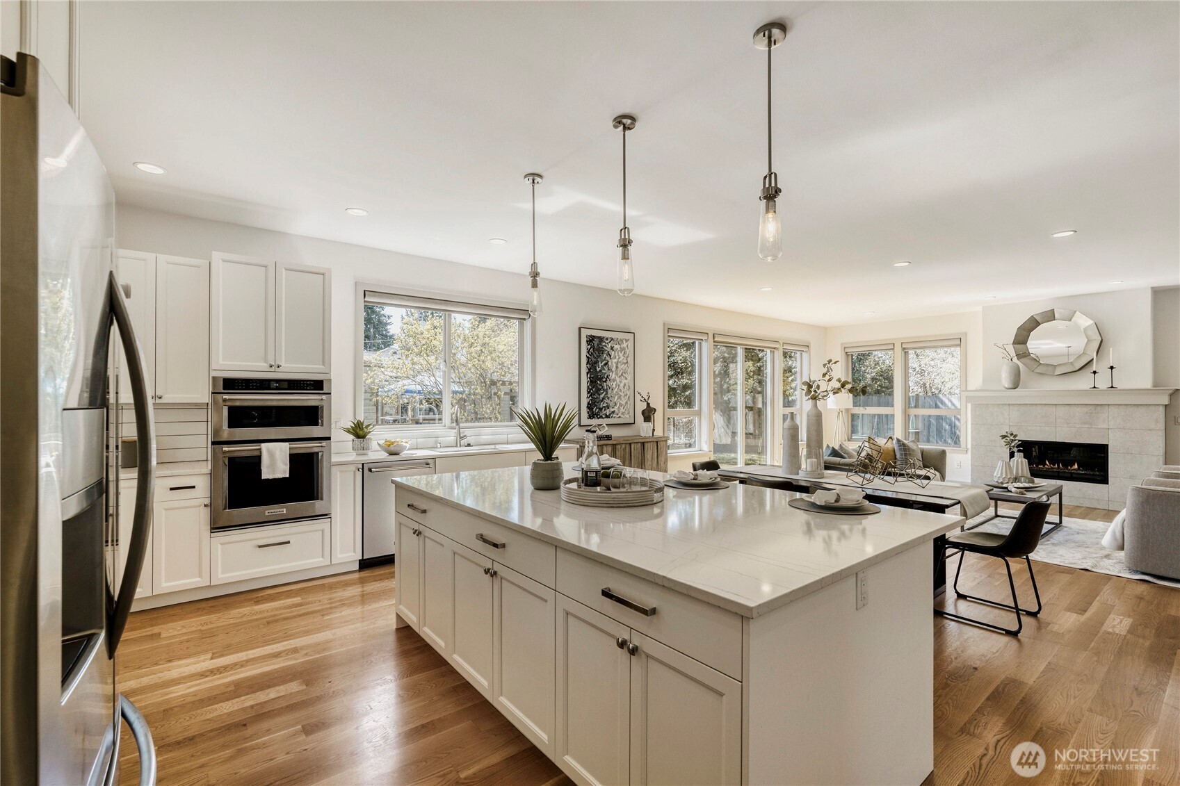 10719 Densmore Avenue N, Seattle, WA 98133