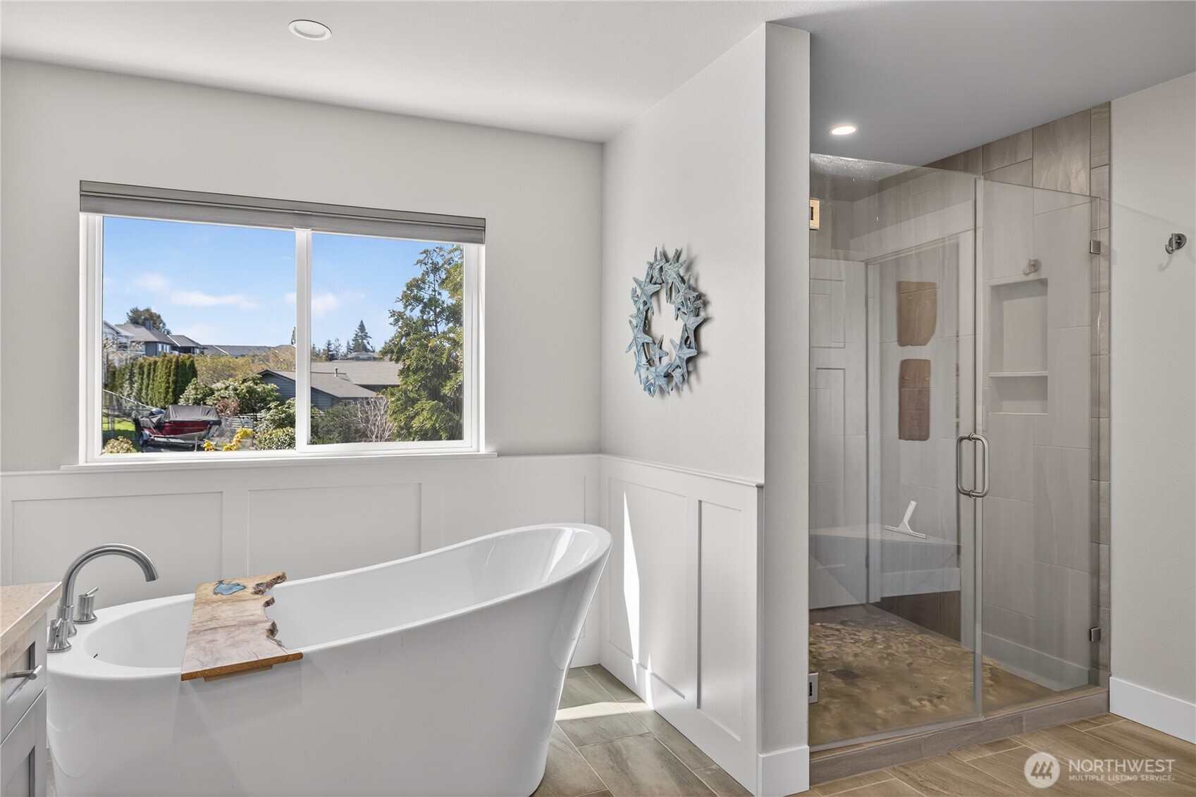 4301 Glasgow Way , Anacortes, WA 98221