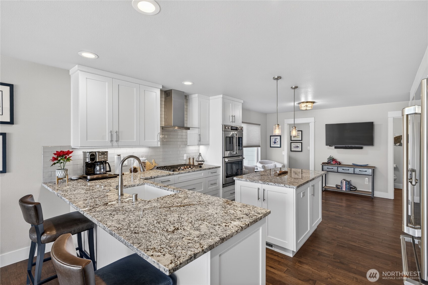 4301 Glasgow Way , Anacortes, WA 98221