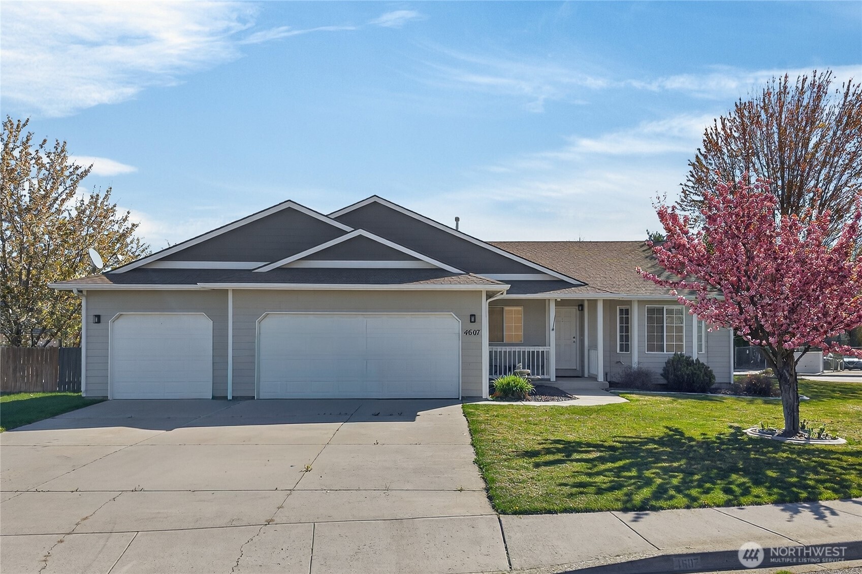 4607 Santa Fe Lane , Pasco, WA 99301