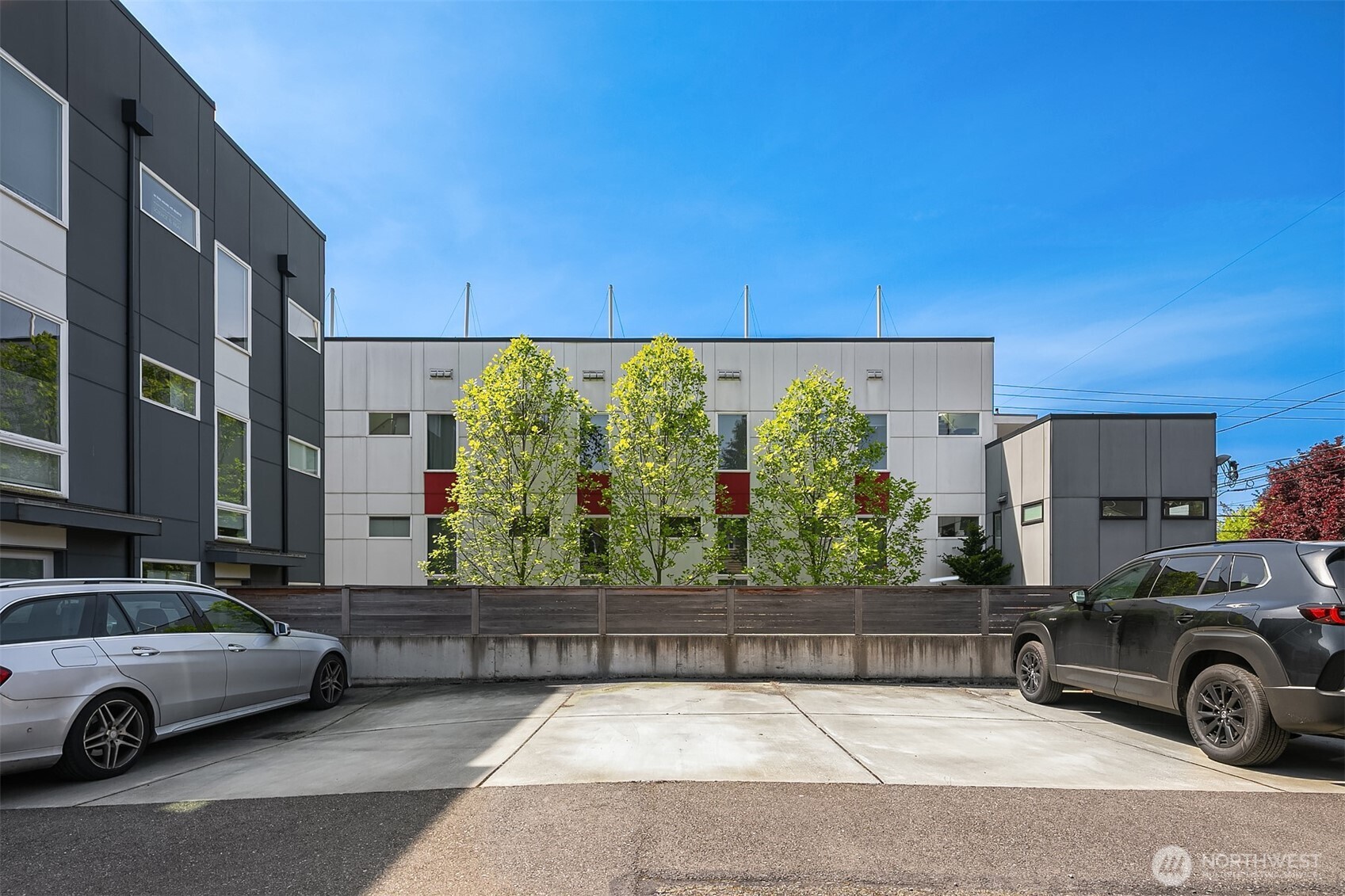 518 NW Bright Street , Seattle, WA 98107