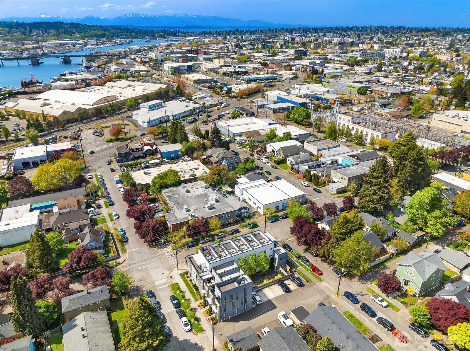 518 NW Bright Street , Seattle, WA 98107